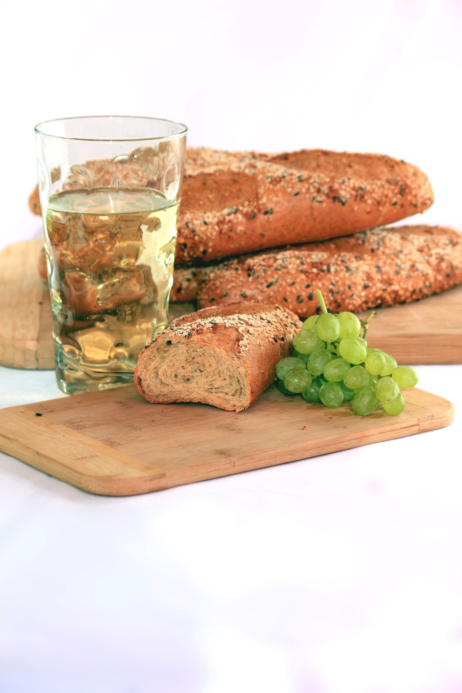 Canon EF-S 55-250mm F4-5.6 IS II sample photo. Wine, spritzer, woikorze photography