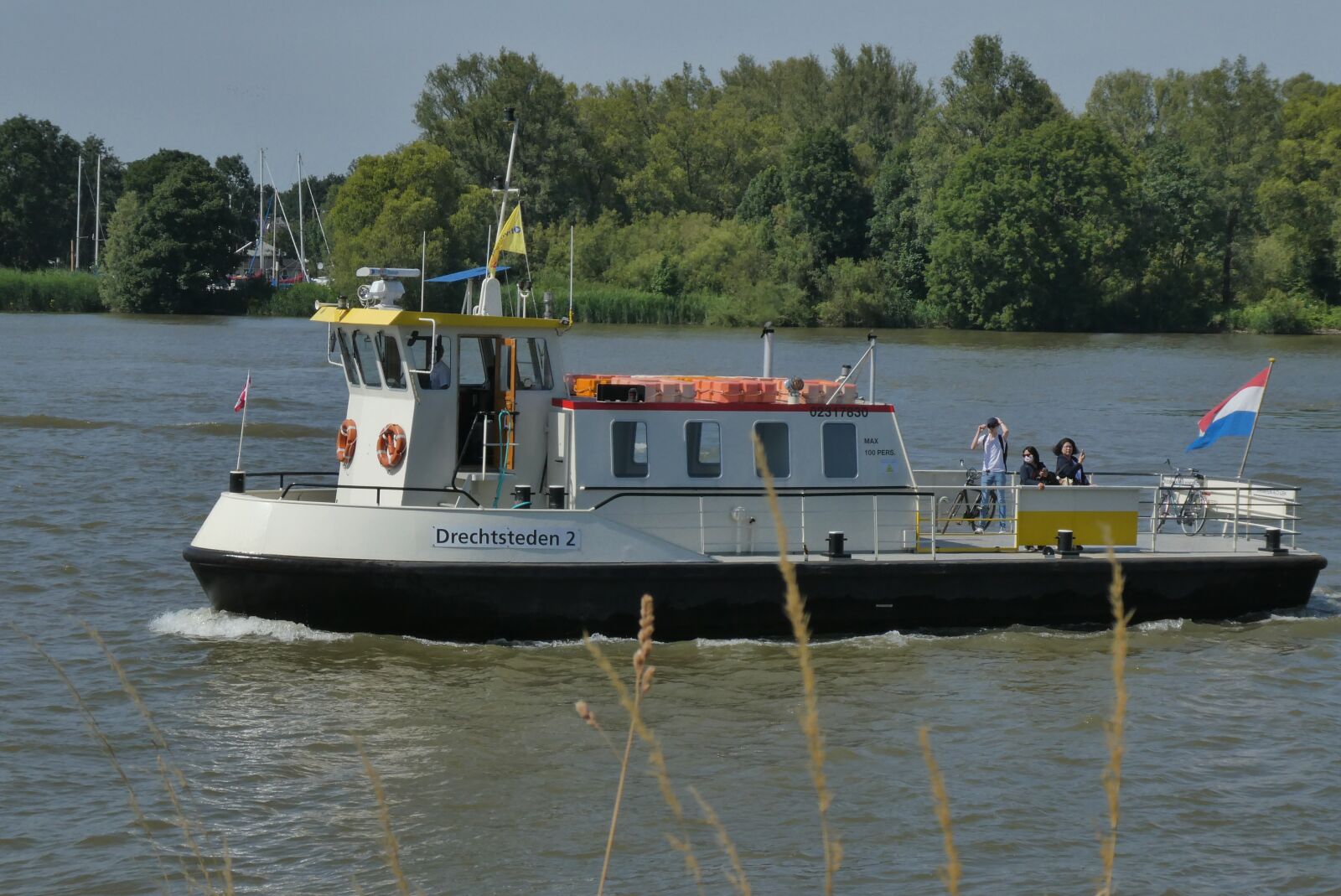 Panasonic Lumix DC-ZS70 (Lumix DC-TZ90) sample photo. Fietspont, the leak, ferry photography