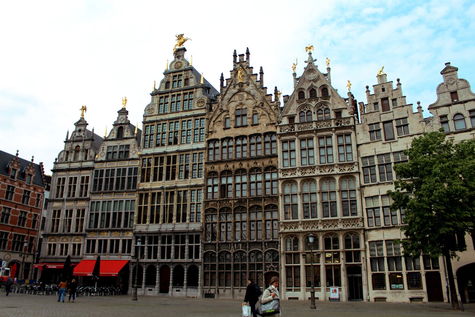 Canon EOS 700D (EOS Rebel T5i / EOS Kiss X7i) sample photo. Antwerp, belgium, clouds photography
