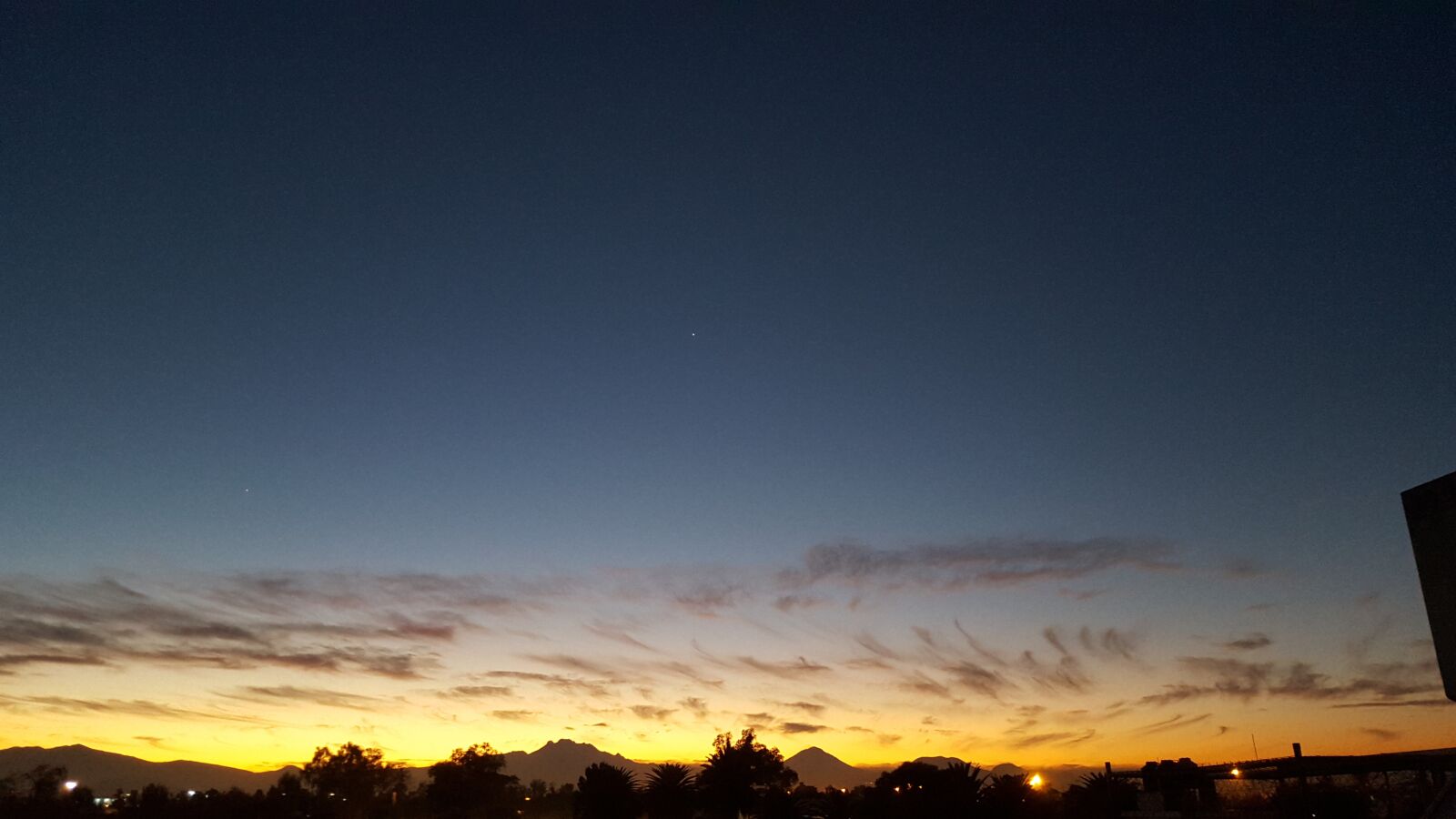 Samsung Galaxy S6 sample photo. Dawn, alba, clouds photography