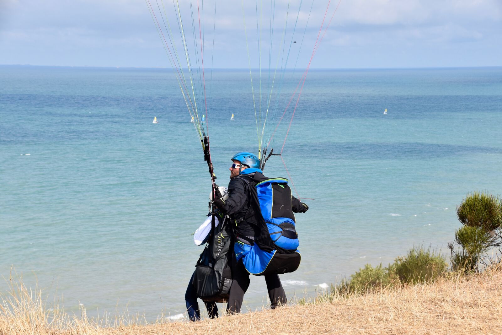 Nikon D5600 sample photo. Paragliding, paraglider, preparation photography