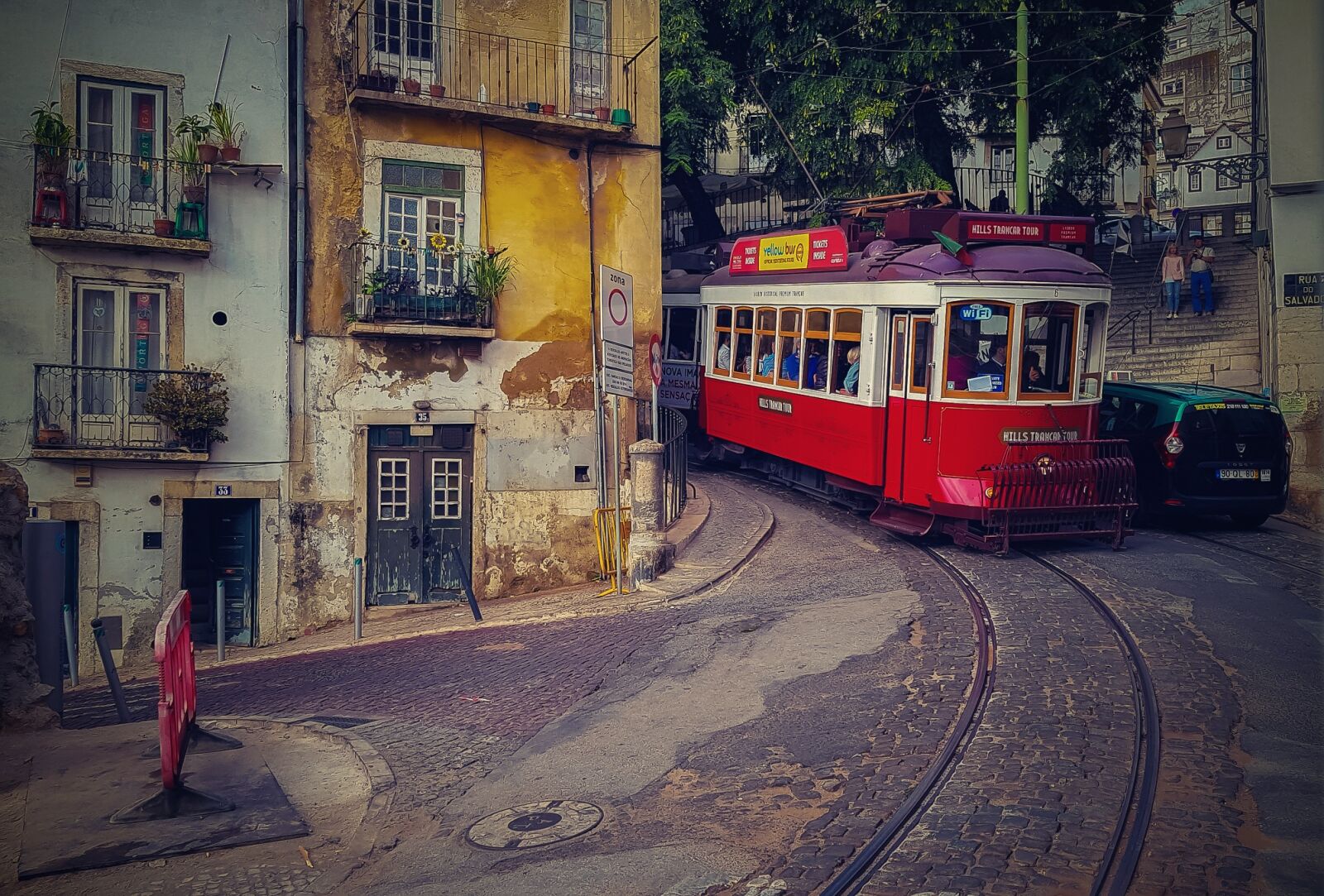 Samsung Galaxy S8 sample photo. Lisbon, tram streetcar, tram photography