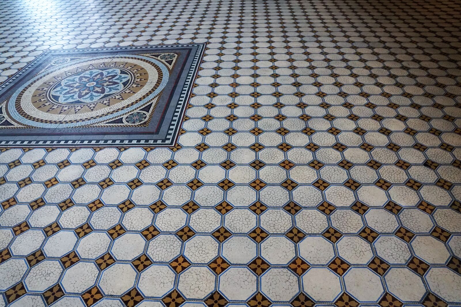 Sony DT 16-50mm F2.8 SSM sample photo. Ground, mosaic, baden baden photography