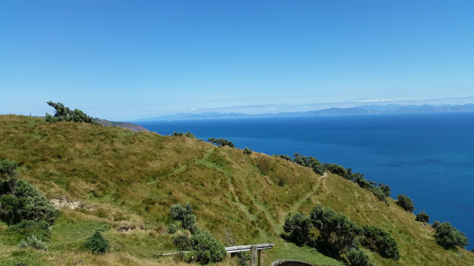 Samsung Galaxy S5 sample photo. Makara, wellington, sea photography