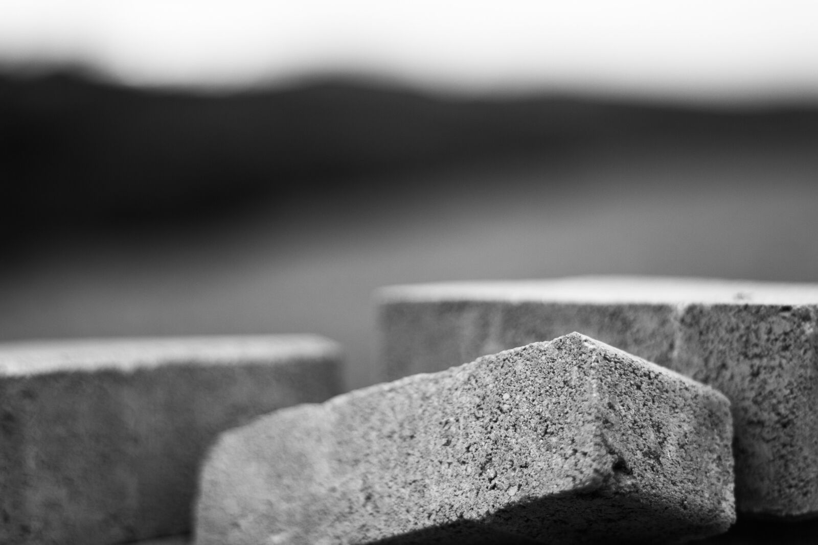 Canon EOS 700D (EOS Rebel T5i / EOS Kiss X7i) + Canon EF 50mm F1.8 STM sample photo. Building, bricks, construction site photography