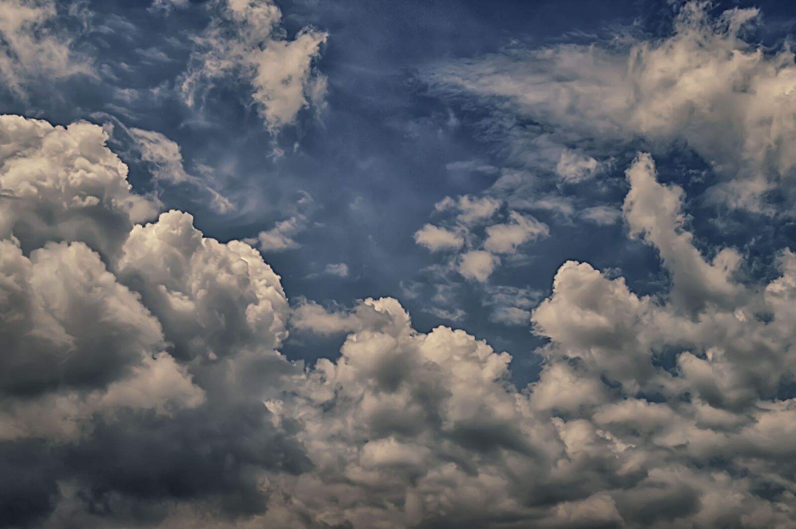 Nikon D3200 sample photo. Clouds, sky, atmosphere photography