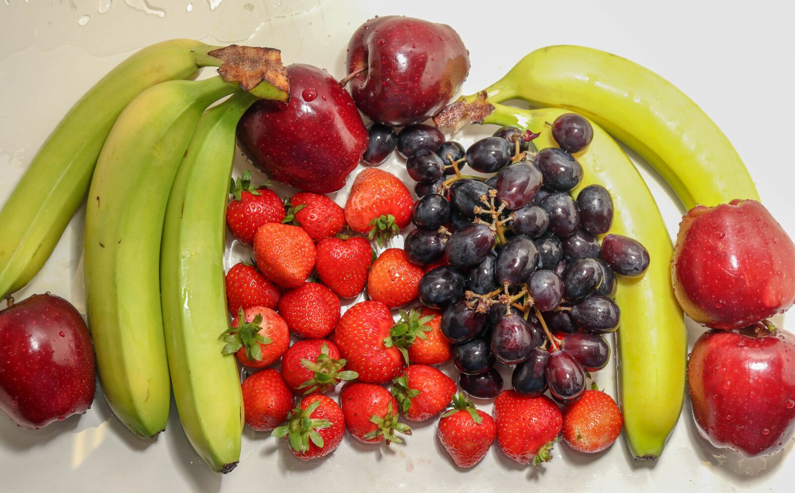 Canon EOS 80D sample photo. Fruit, bananas, yellow photography