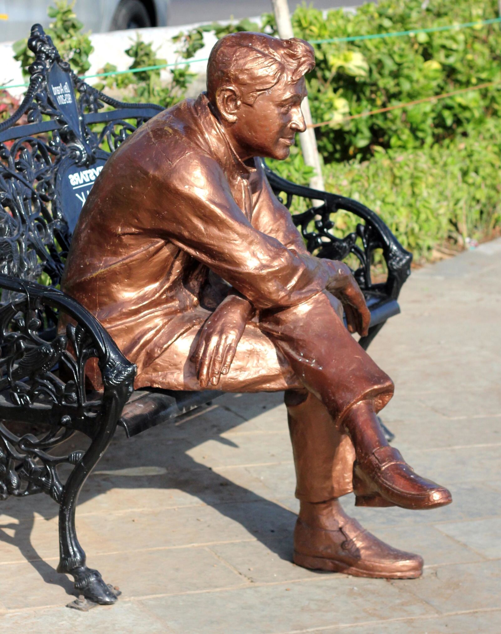 Canon EOS 550D (EOS Rebel T2i / EOS Kiss X4) sample photo. Statue, art, bronze, sculpture photography