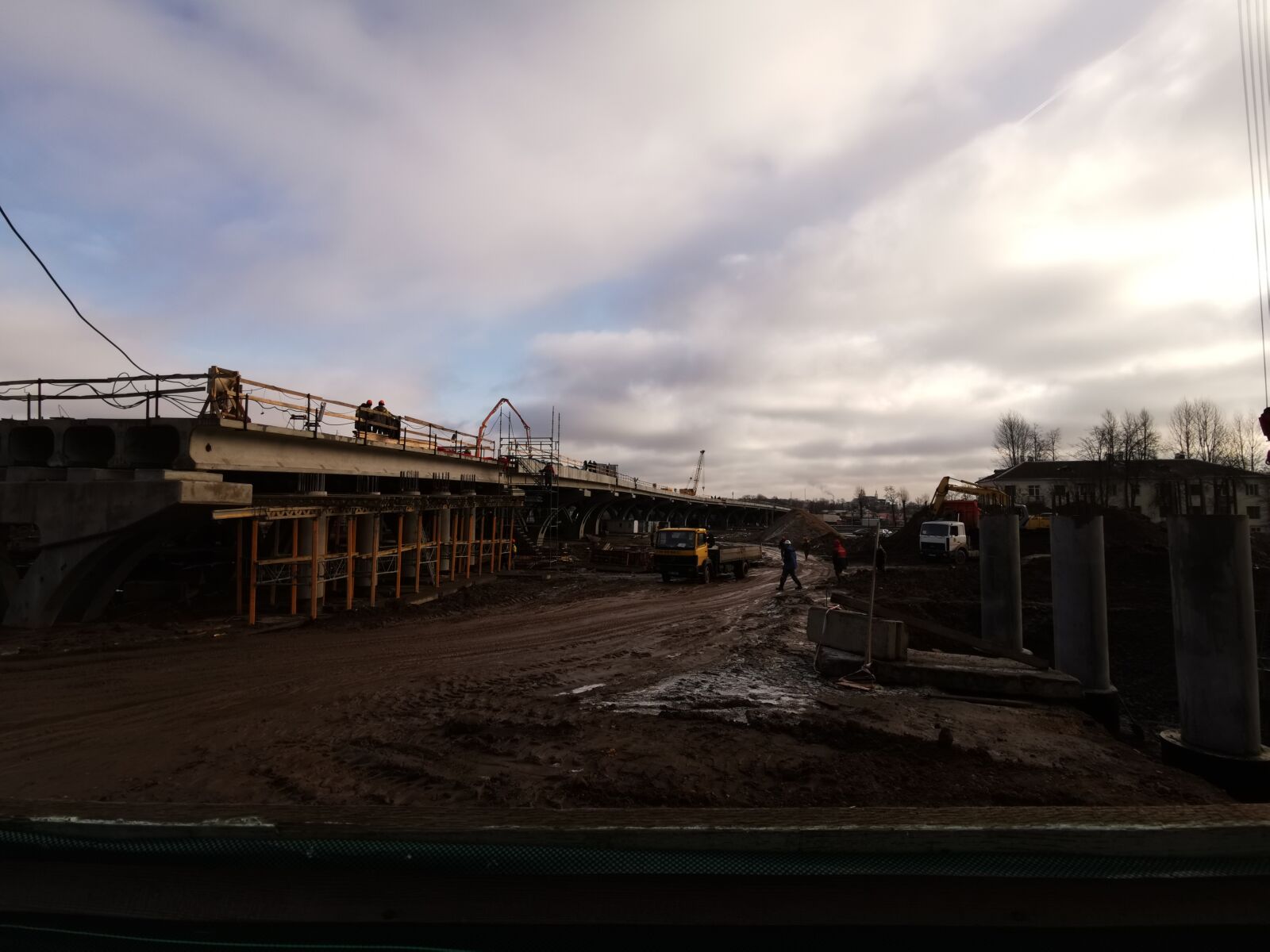 HUAWEI P30 sample photo. Construction, bridge, sky photography