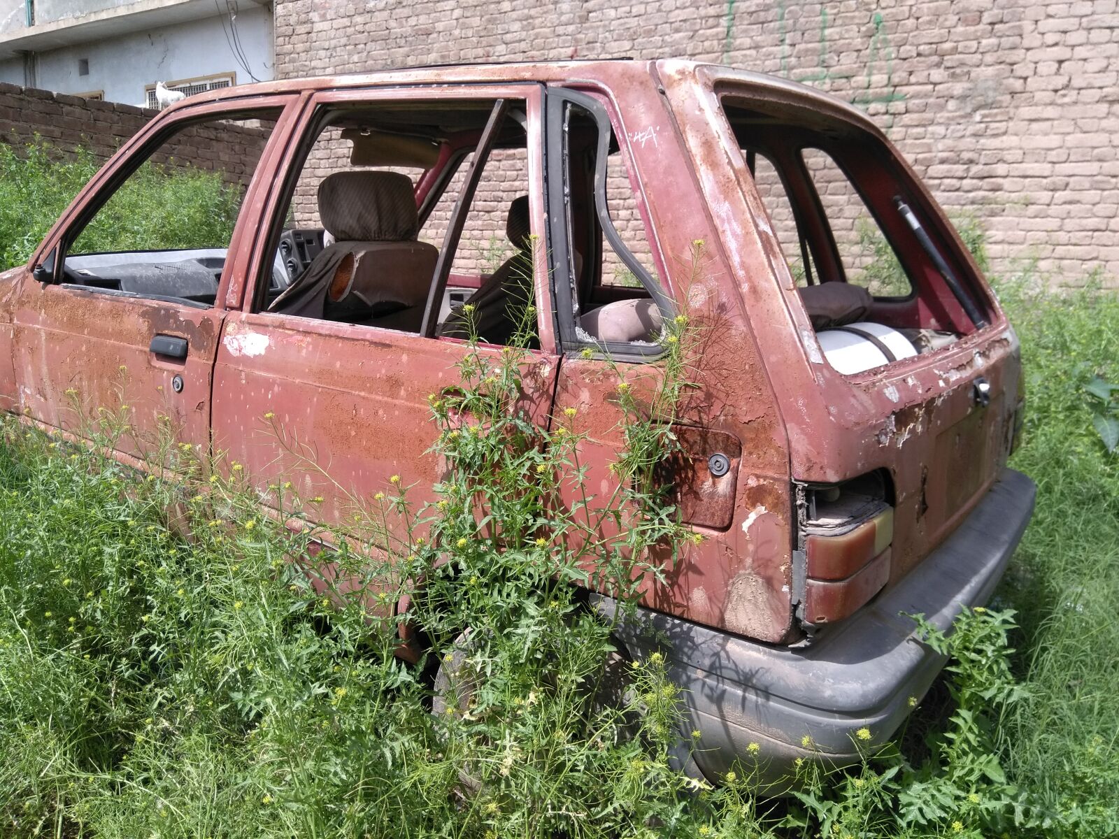 HMD Global Nokia 5 sample photo. Car, rust, old photography