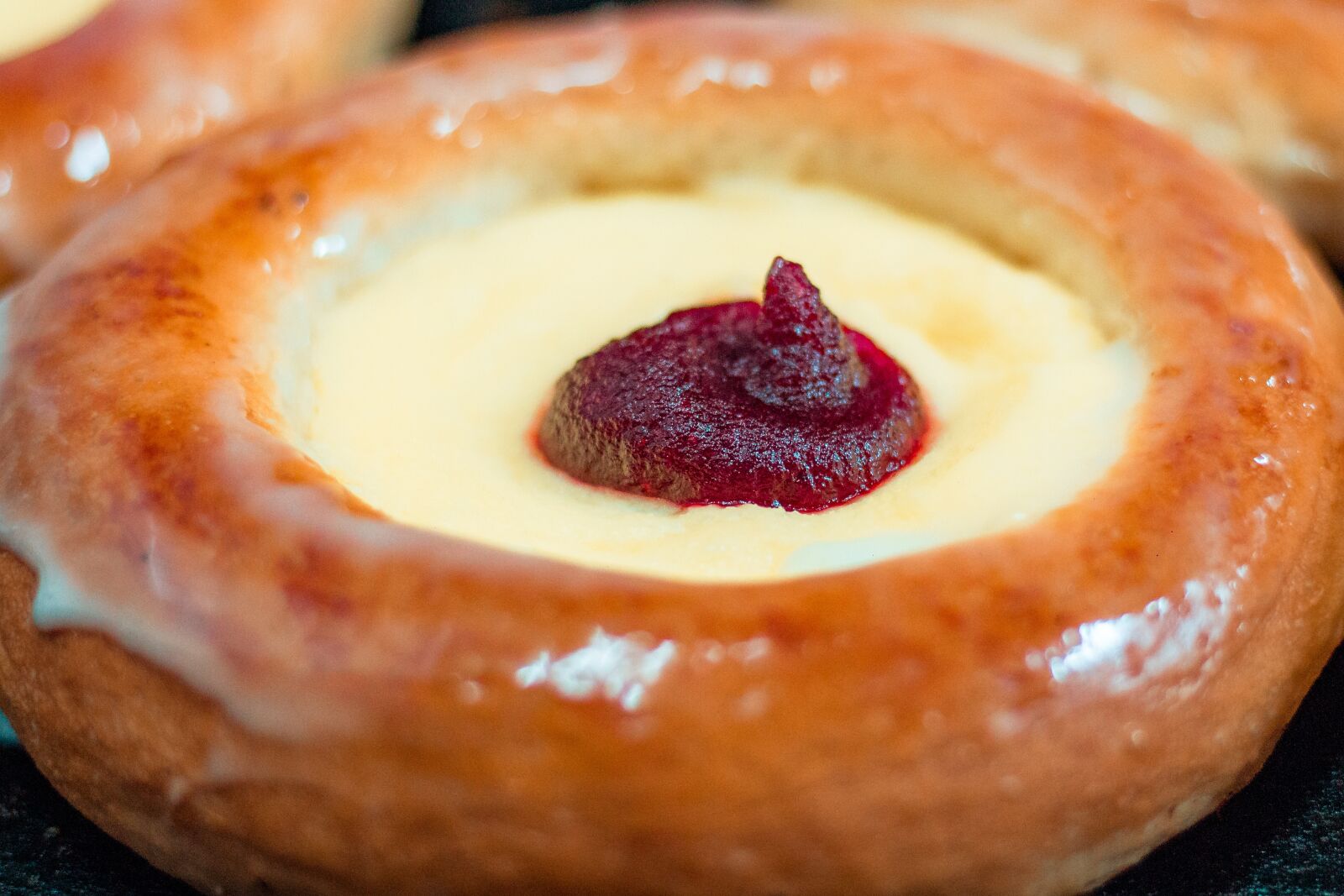 Canon EOS 700D (EOS Rebel T5i / EOS Kiss X7i) + Canon EF 50mm F1.8 STM sample photo. Eating, juicy, no one photography