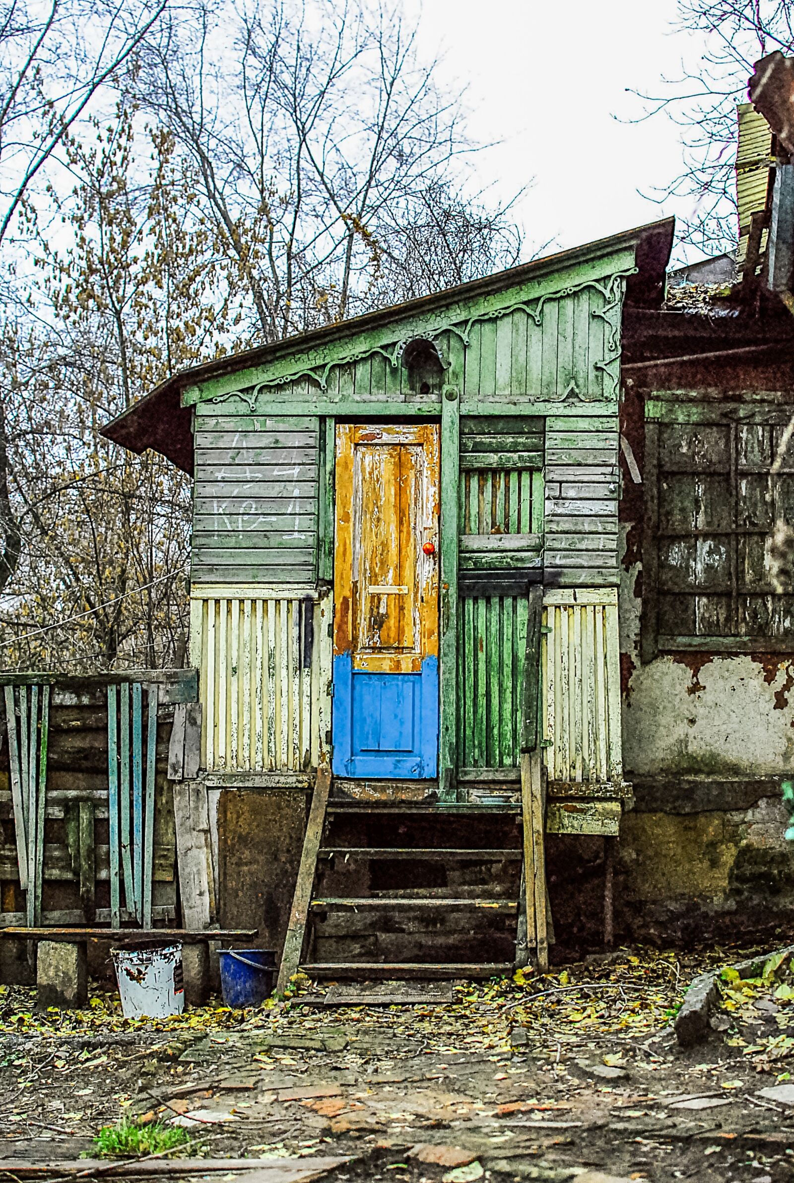 Nikon D3000 sample photo. Barn, seleblitie, door photography