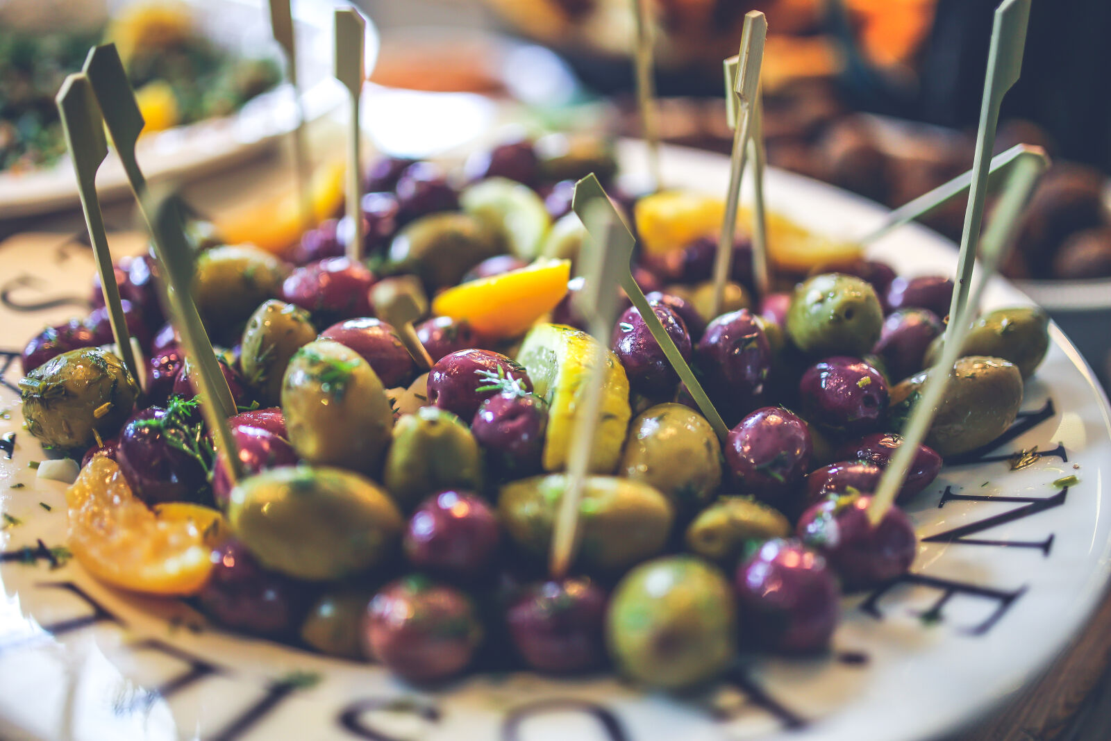 Canon EOS 6D + Sigma 35mm F1.4 DG HSM Art sample photo. Olives, on, the, plate photography
