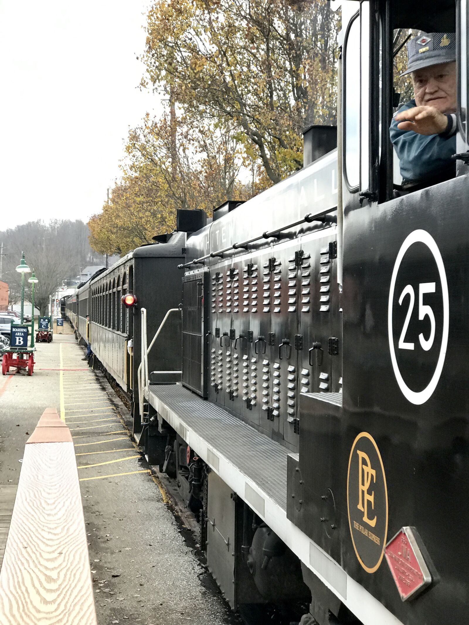 Apple iPhone 7 Plus sample photo. Train, locomotive, railroad photography