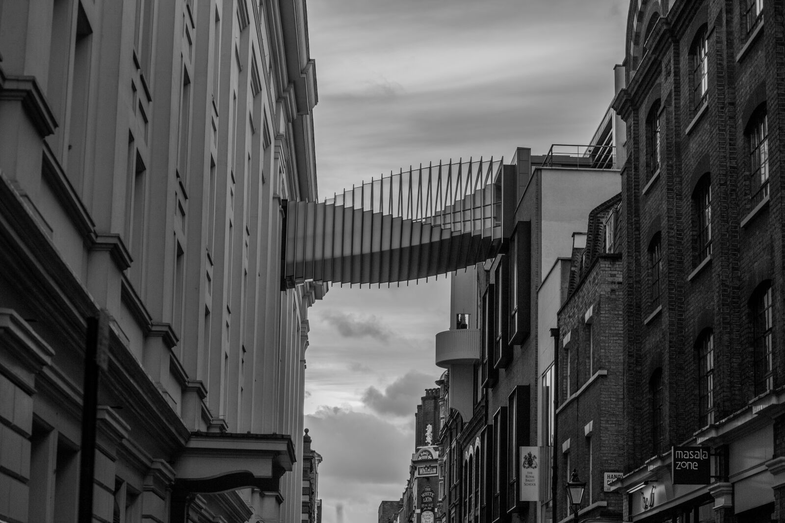 Canon EF 85mm F1.8 USM sample photo. Spiral, sign, in, a photography