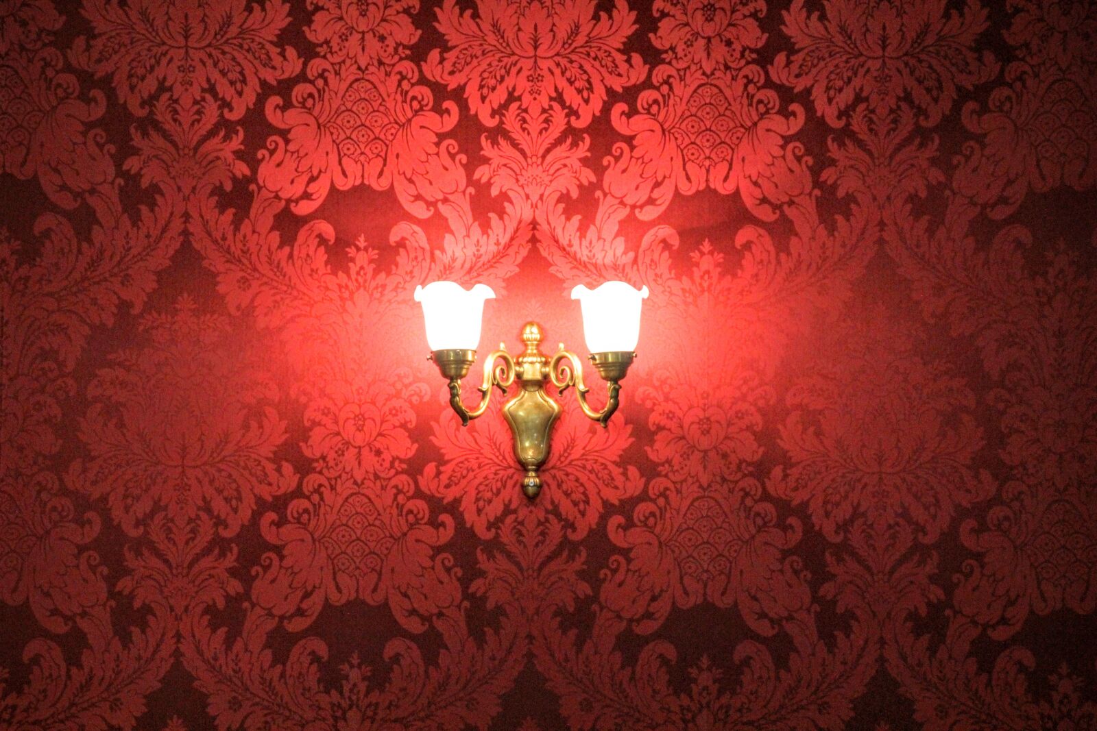 Canon EOS 60D sample photo. Wallpaper, lamp, nostalgia photography