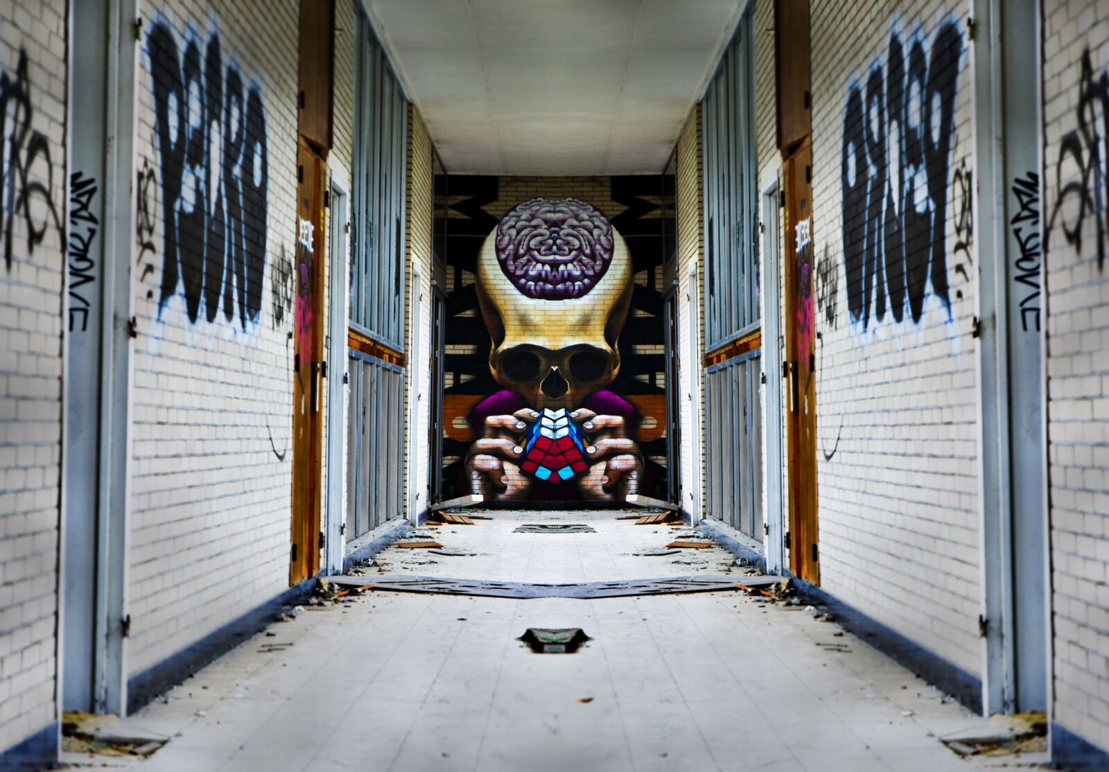 Nikon D7100 sample photo. Old building, graffiti, building photography