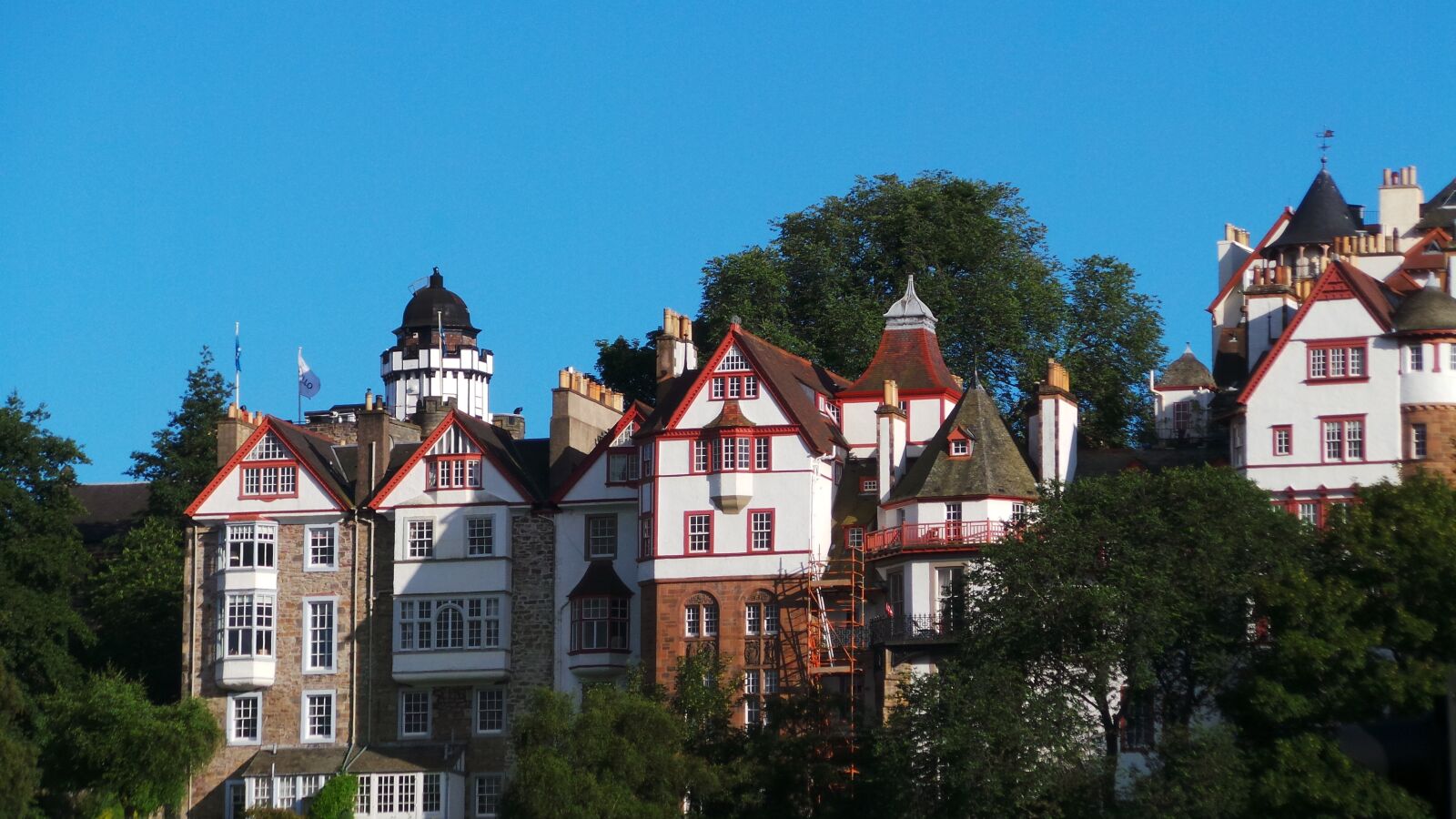 Samsung Galaxy Camera (Wi-Fi) sample photo. Edinburgh, houses, tourism photography