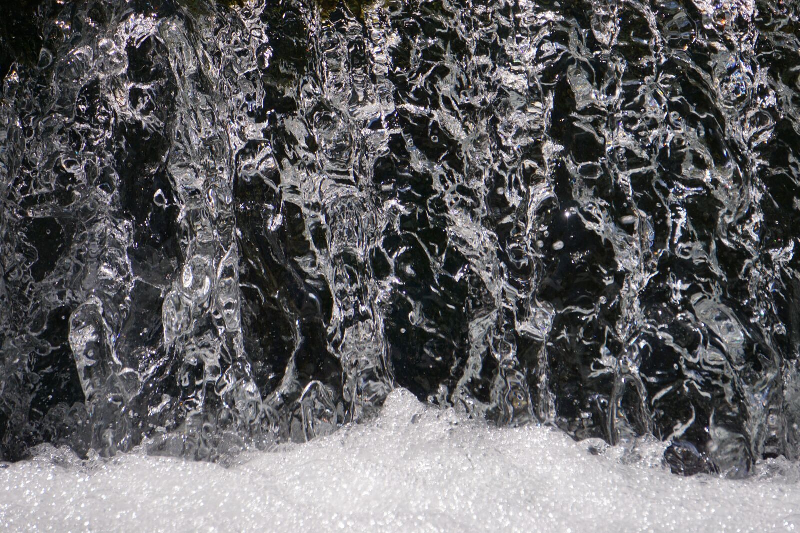 Sony E 55-210mm F4.5-6.3 OSS sample photo. Stop action, waterfall, tumalo photography