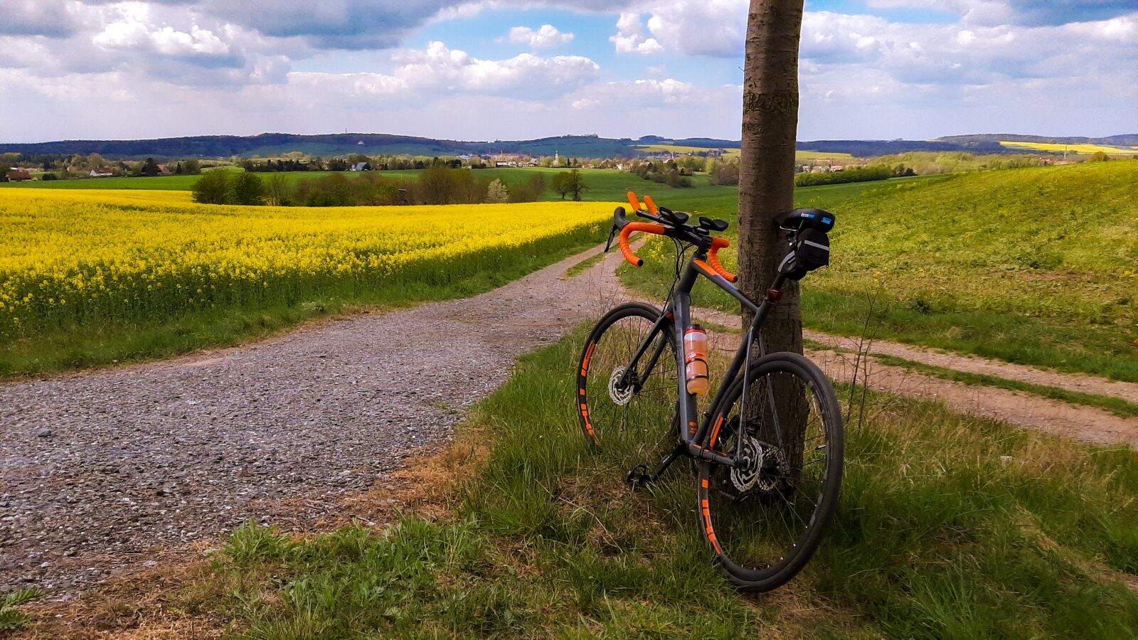 Samsung Galaxy A50 sample photo. Bike, landscape, away photography