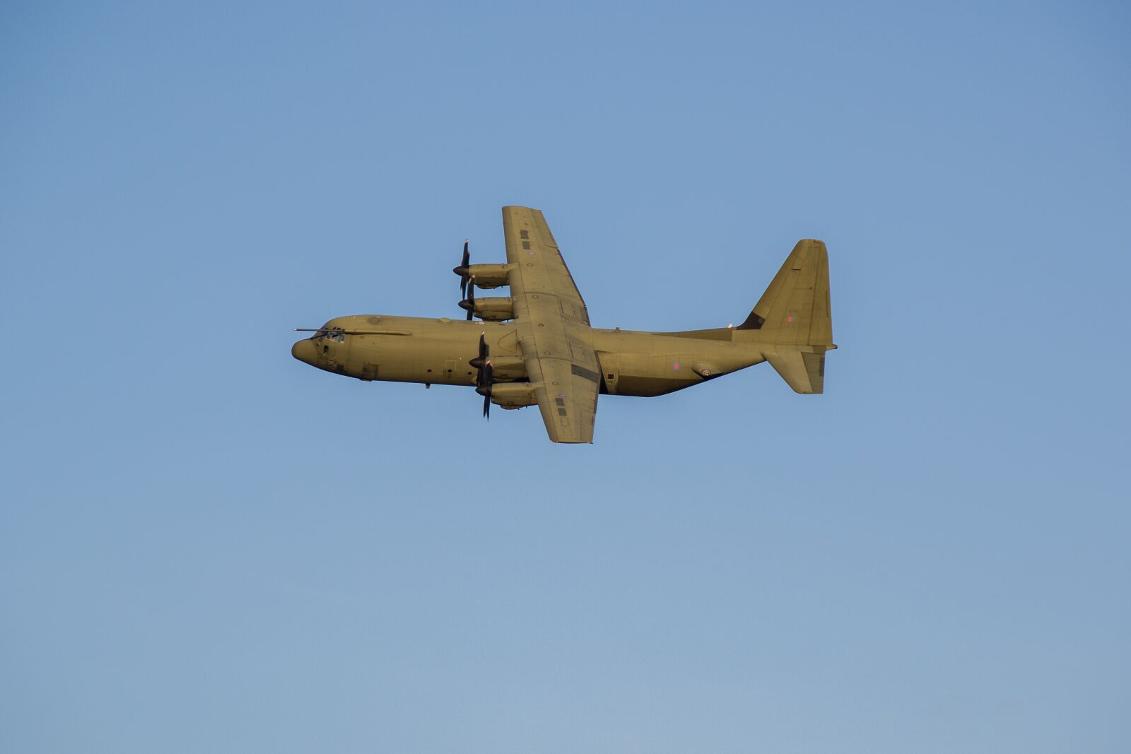 Pentax K-70 sample photo. Aircraft, military, propeller photography