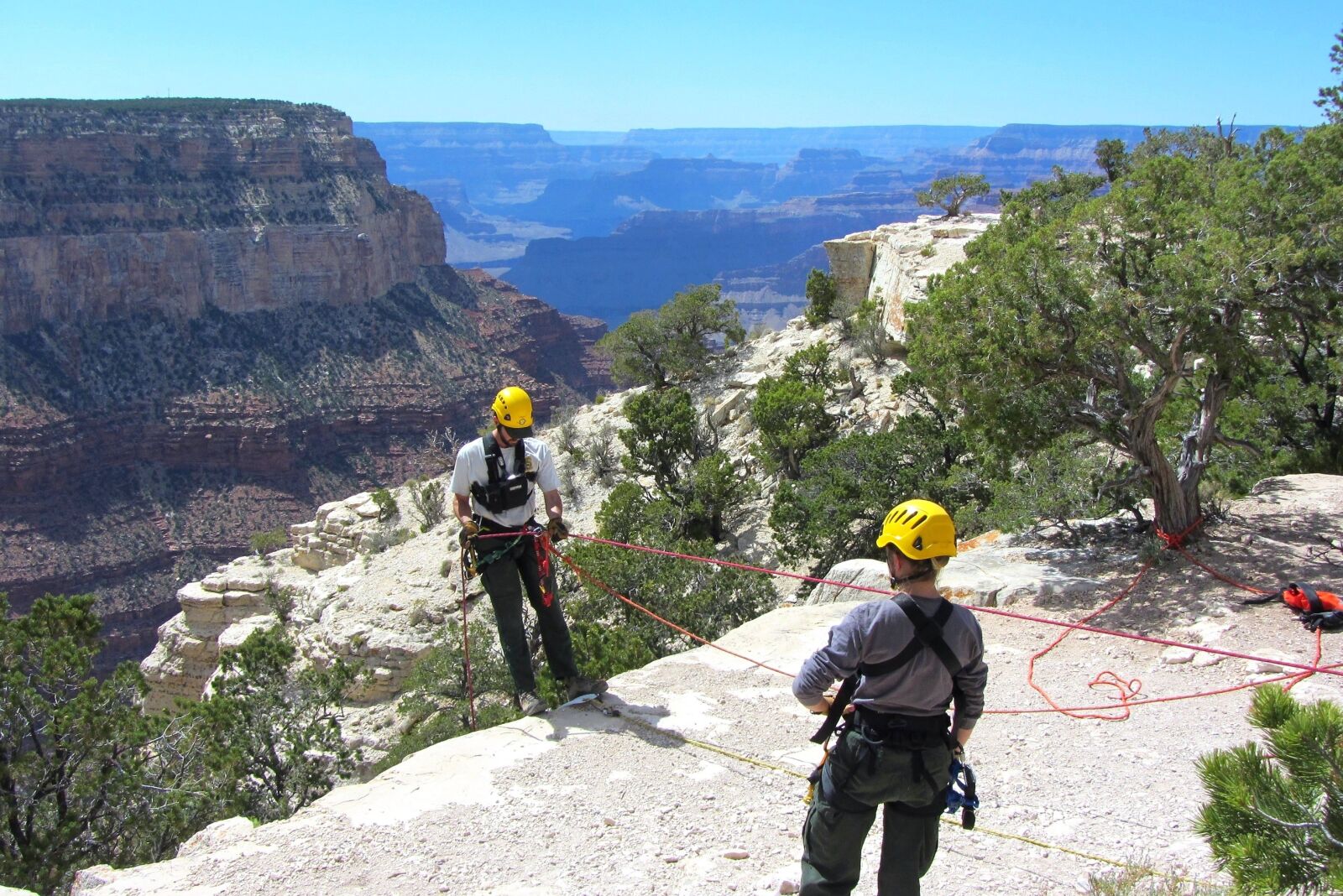 Canon PowerShot SX220 HS sample photo. Climbing, climb, abseiling photography