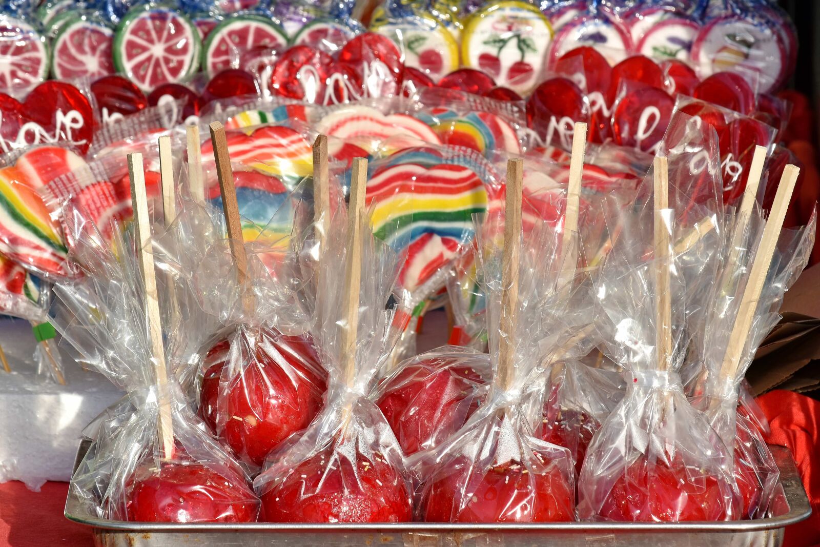 Nikon D5500 sample photo. Apples, candy, confectionery, gelatin photography