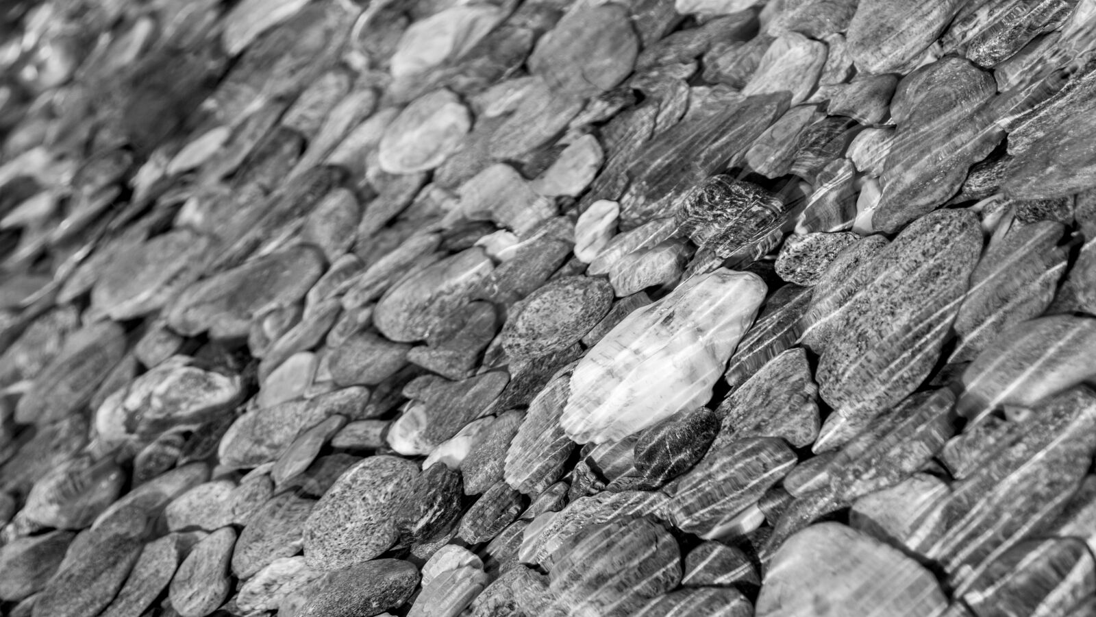 Canon EOS 60D + Canon EF 24-105mm F4L IS USM sample photo. Stones, water, river photography