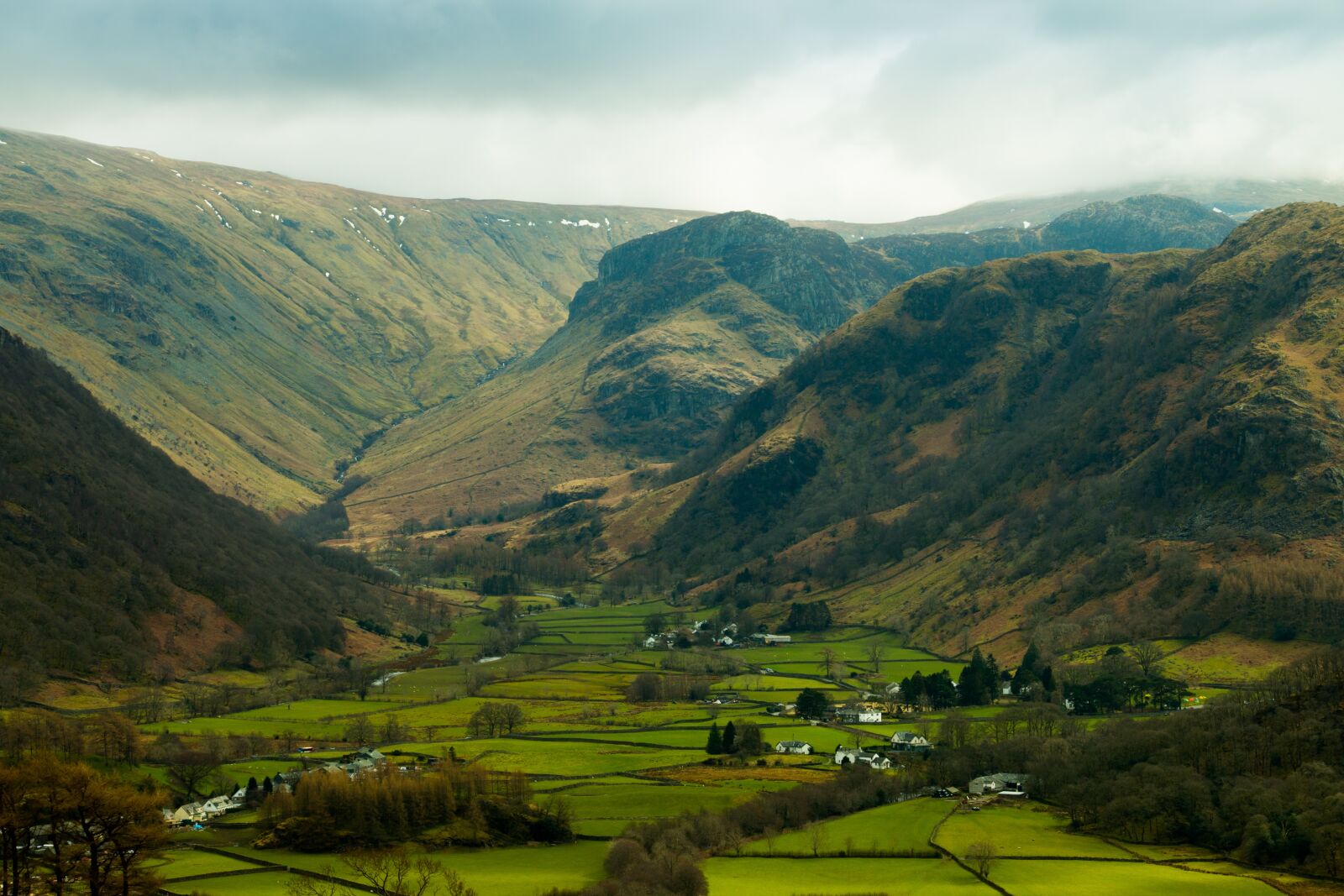 Canon EOS 70D sample photo. Valley, green, mountains photography