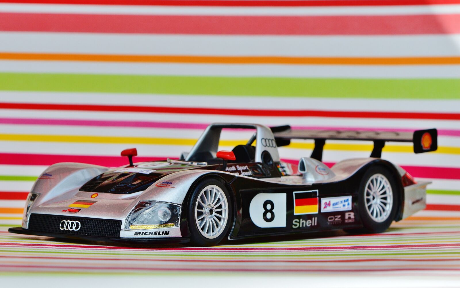 Nikon D3200 sample photo. Racing car, le mans, 1999 photography