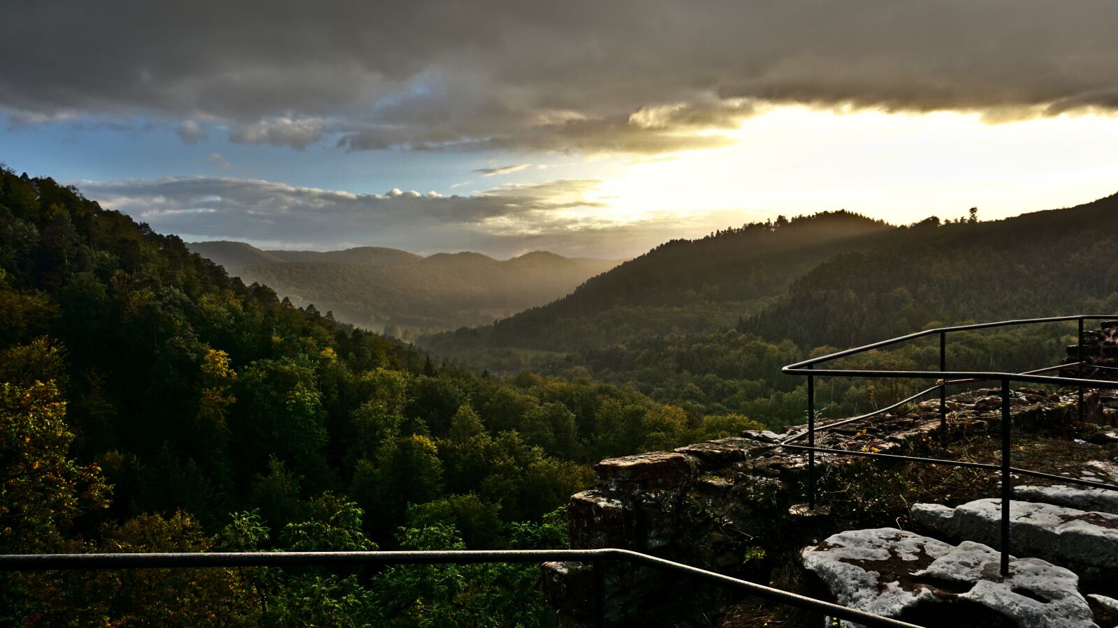 Sony a6000 sample photo. Castle, landscape, sky photography