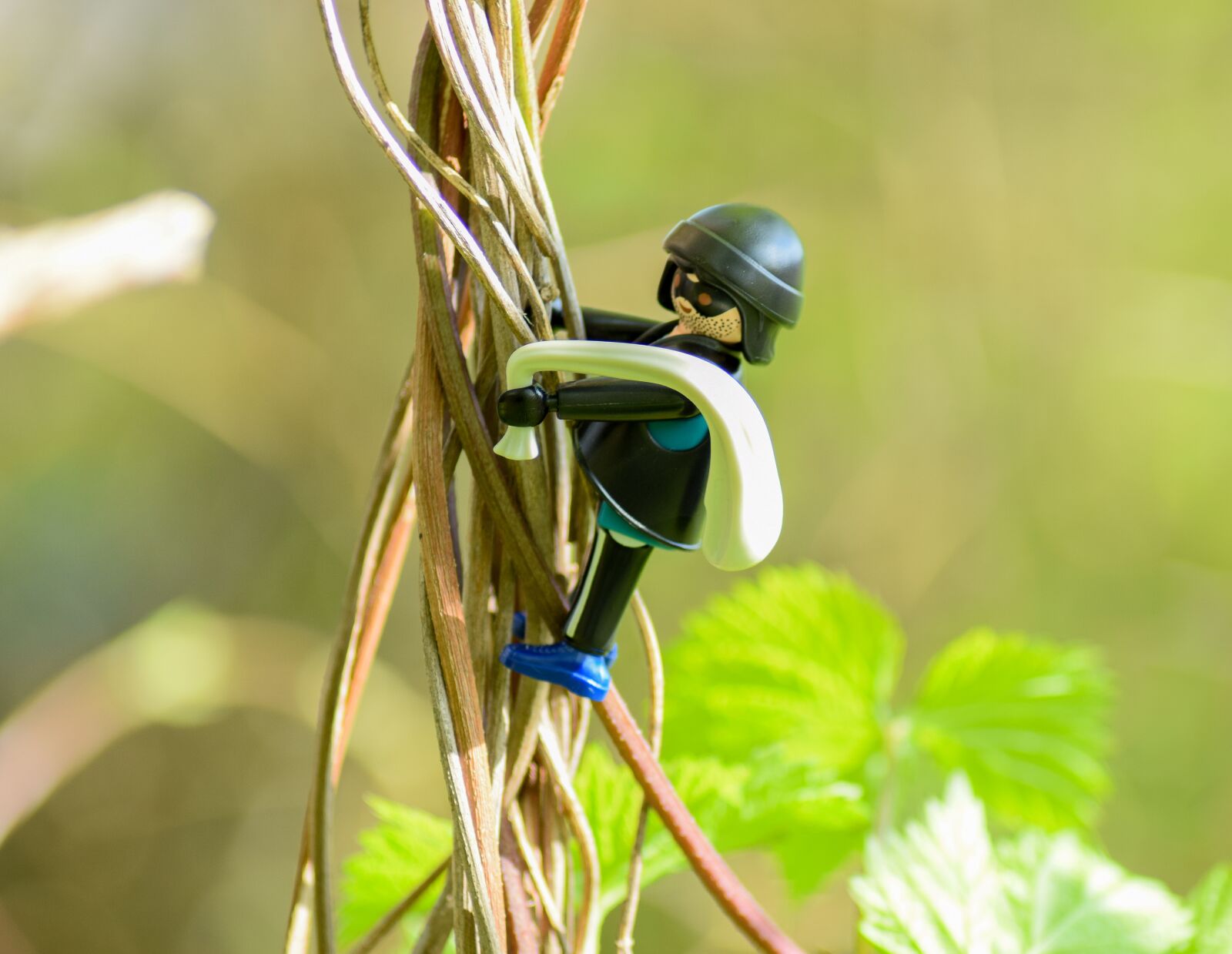 Nikon D5300 sample photo. Burglary, theft, criminal photography