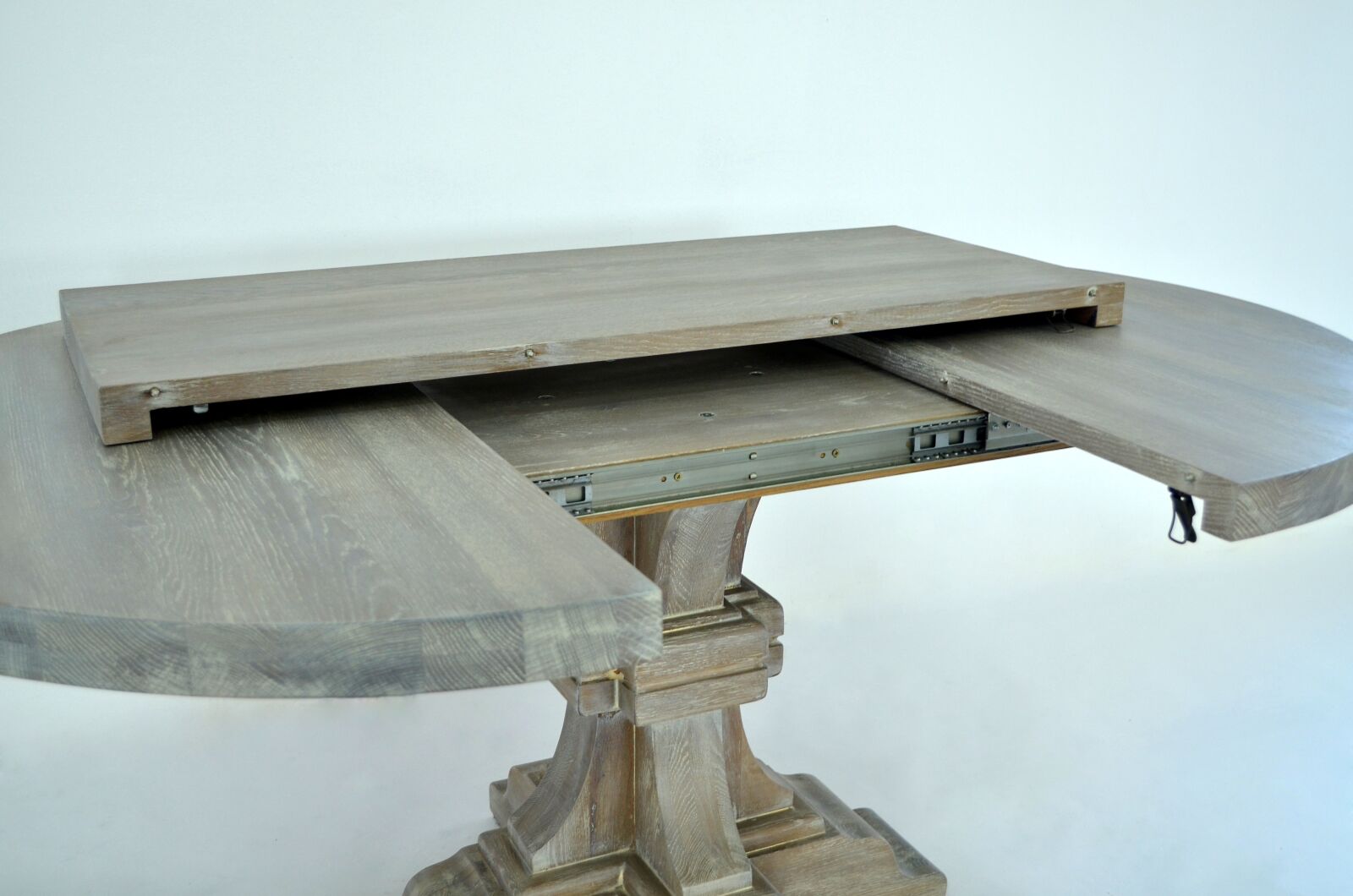 Nikon D7000 sample photo. Oval, table, solid photography