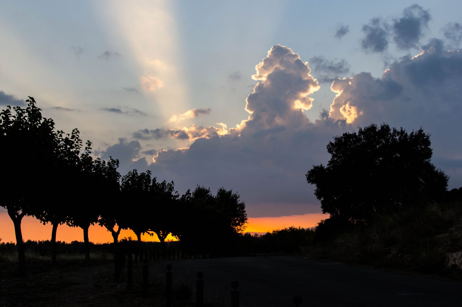 Canon EOS 60D + Canon EF 24-105mm F4L IS USM sample photo. Sunset, dawn, panoramic photography