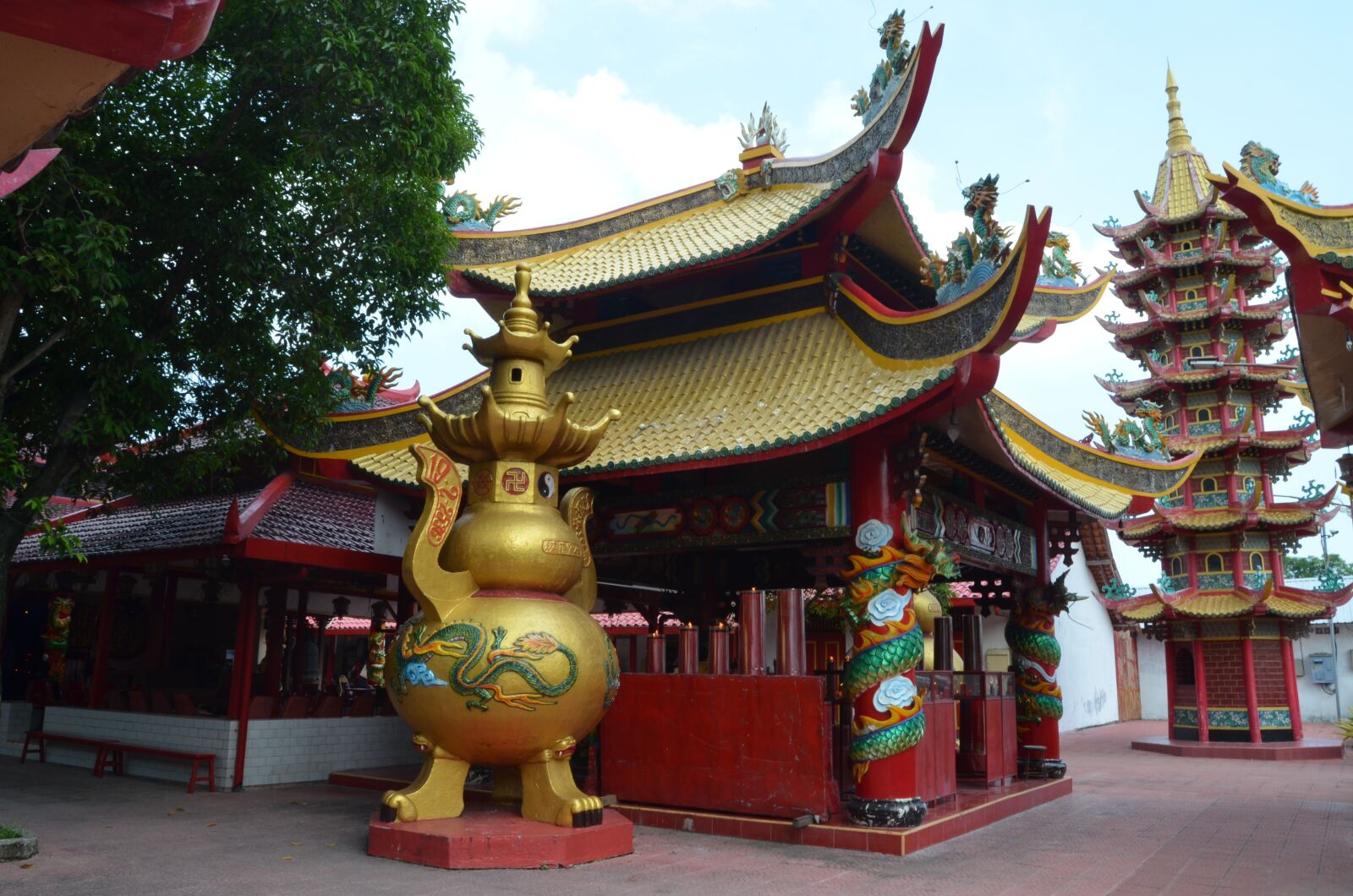 Nikon D5100 sample photo. Temple, pagoda, tower photography