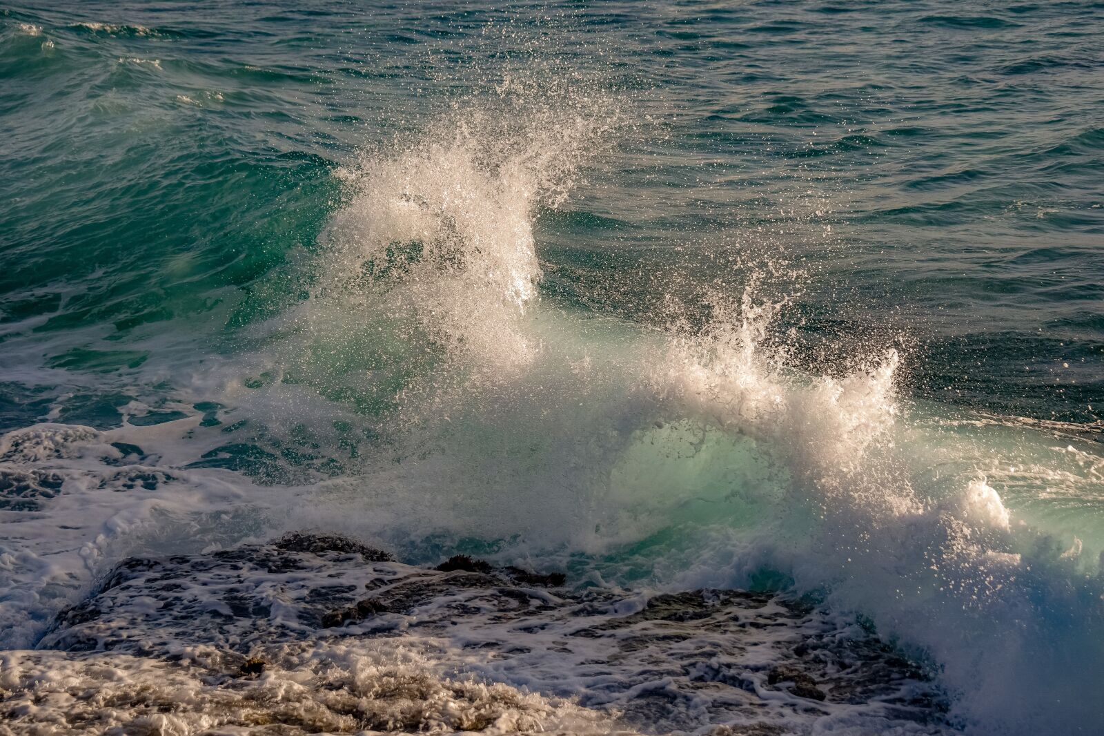 Nikon D3300 sample photo. Wave, splash, water photography
