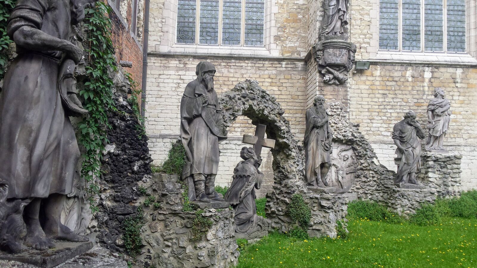 Samsung Galaxy S4 sample photo. St paul's church, antwerp photography