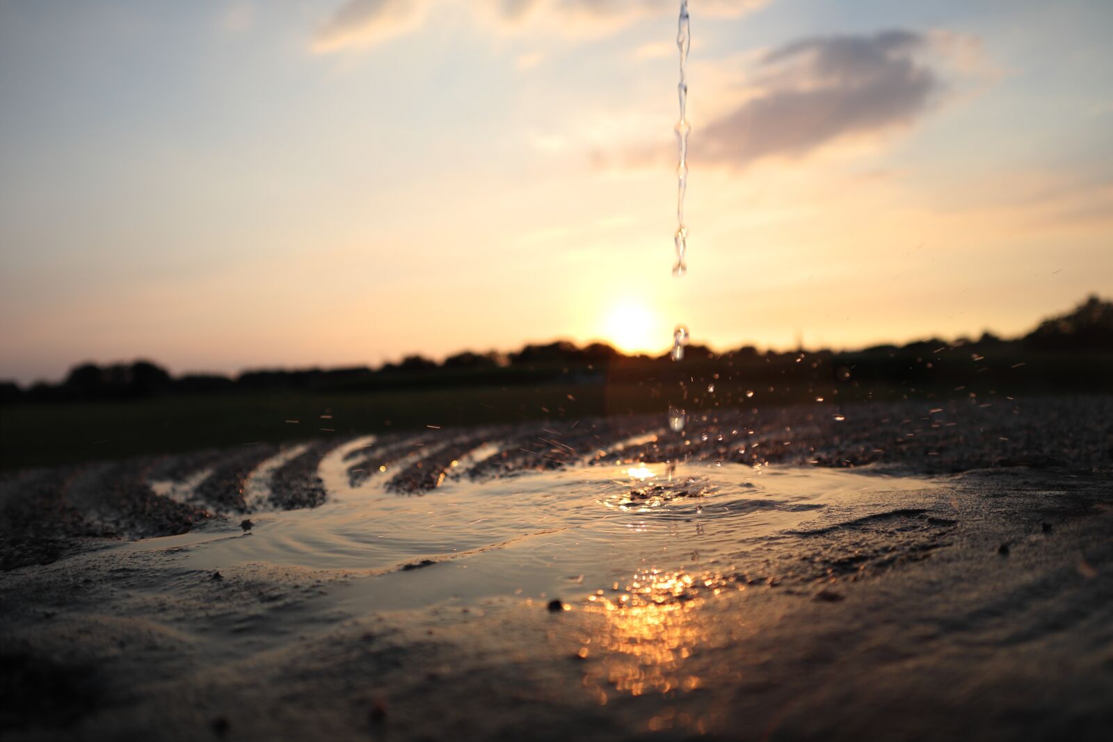 Canon EOS M50 (EOS Kiss M) sample photo. Sunset, water, sky photography