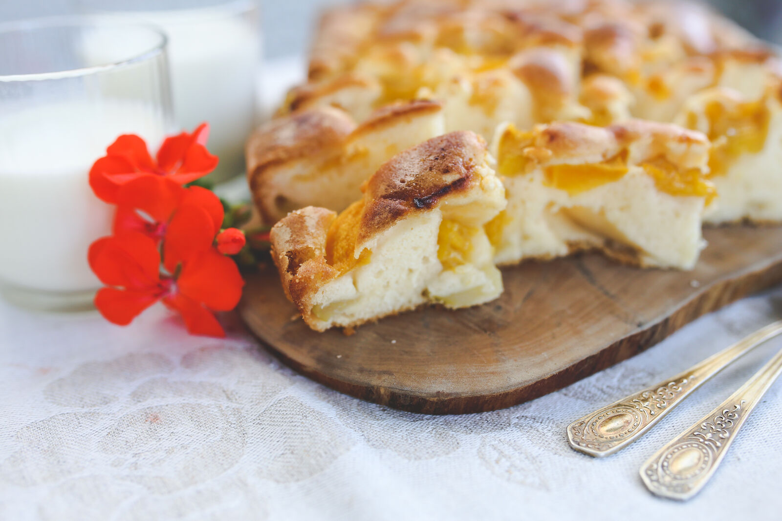 Canon EOS 6D + Sigma 35mm F1.4 DG HSM Art sample photo. Homemade, pie, with, fruits photography