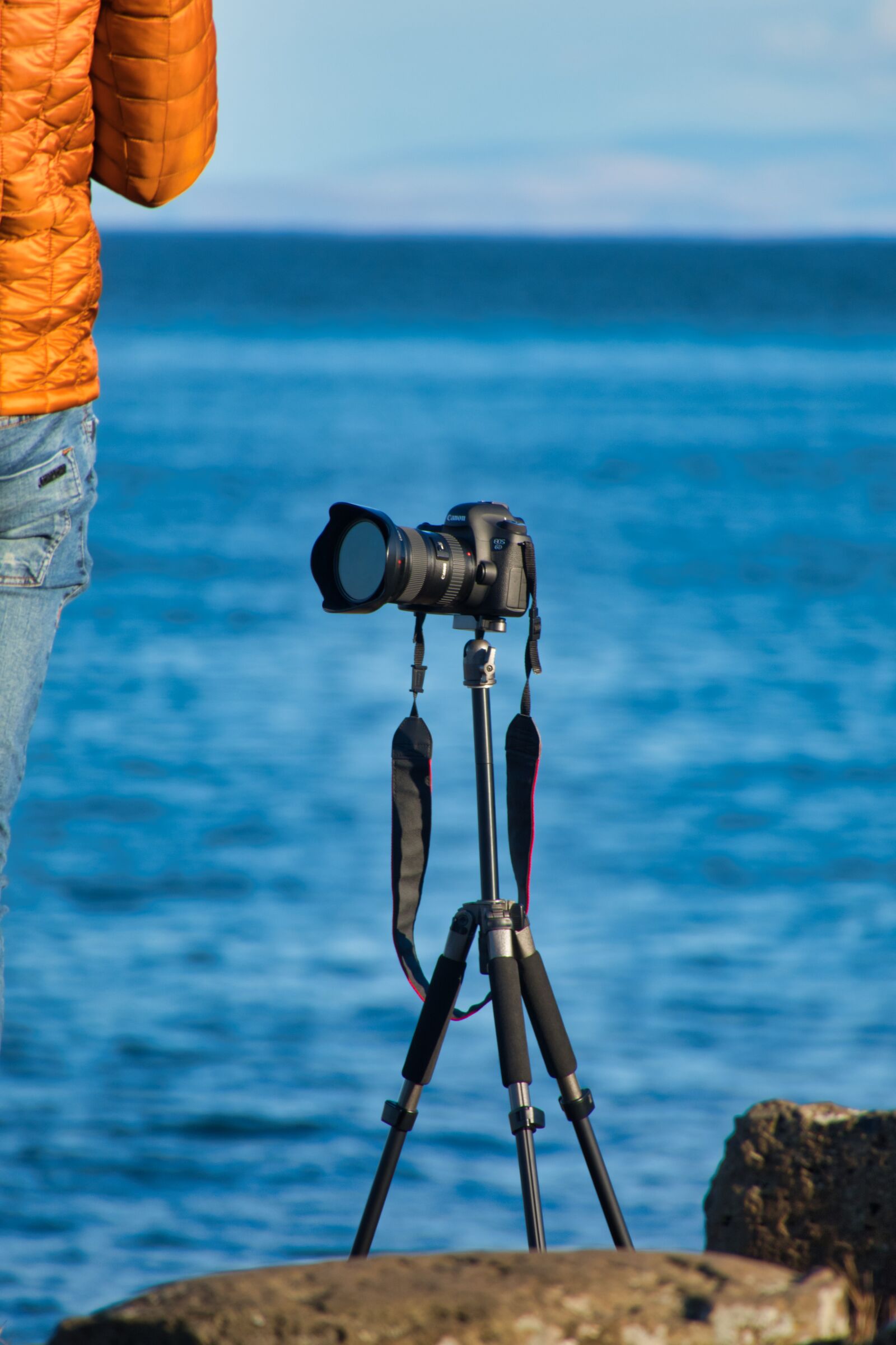 Canon PowerShot G3 X sample photo. Camera, tripod, sea photography