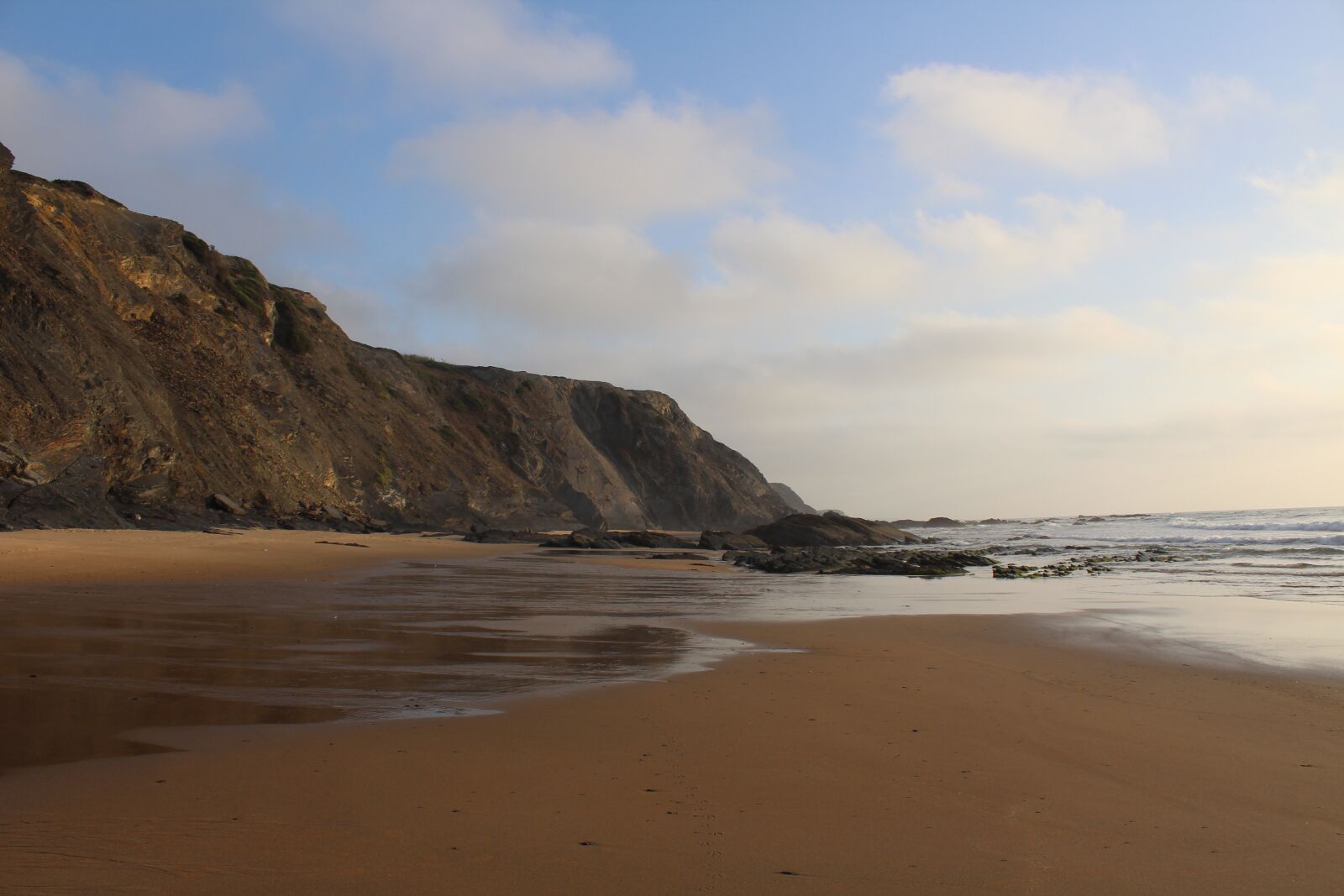 Canon EOS 1200D (EOS Rebel T5 / EOS Kiss X70 / EOS Hi) sample photo. Beach, coast, aljezur photography