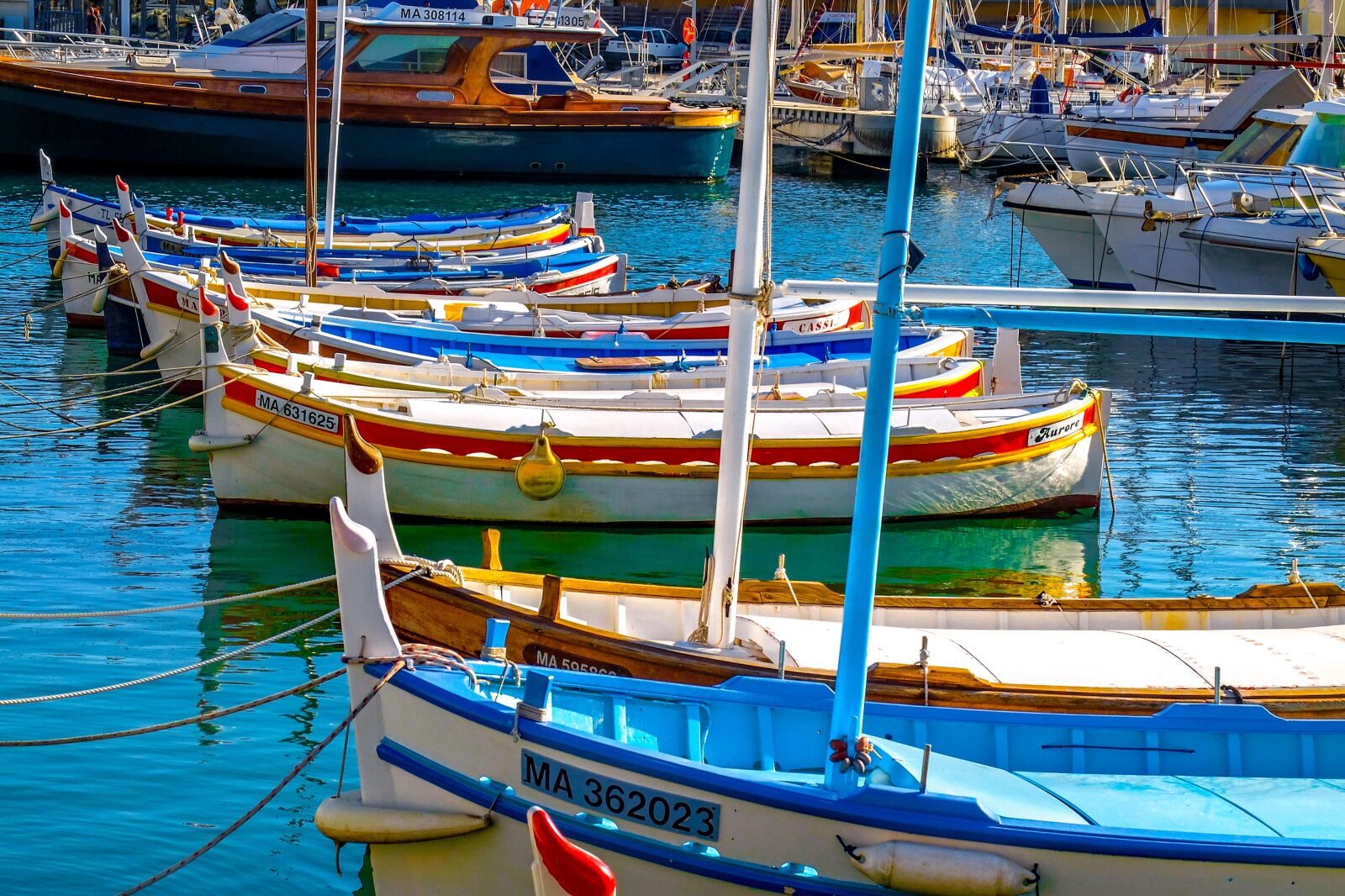 Fujifilm X30 sample photo. Fishing boat, small boat photography