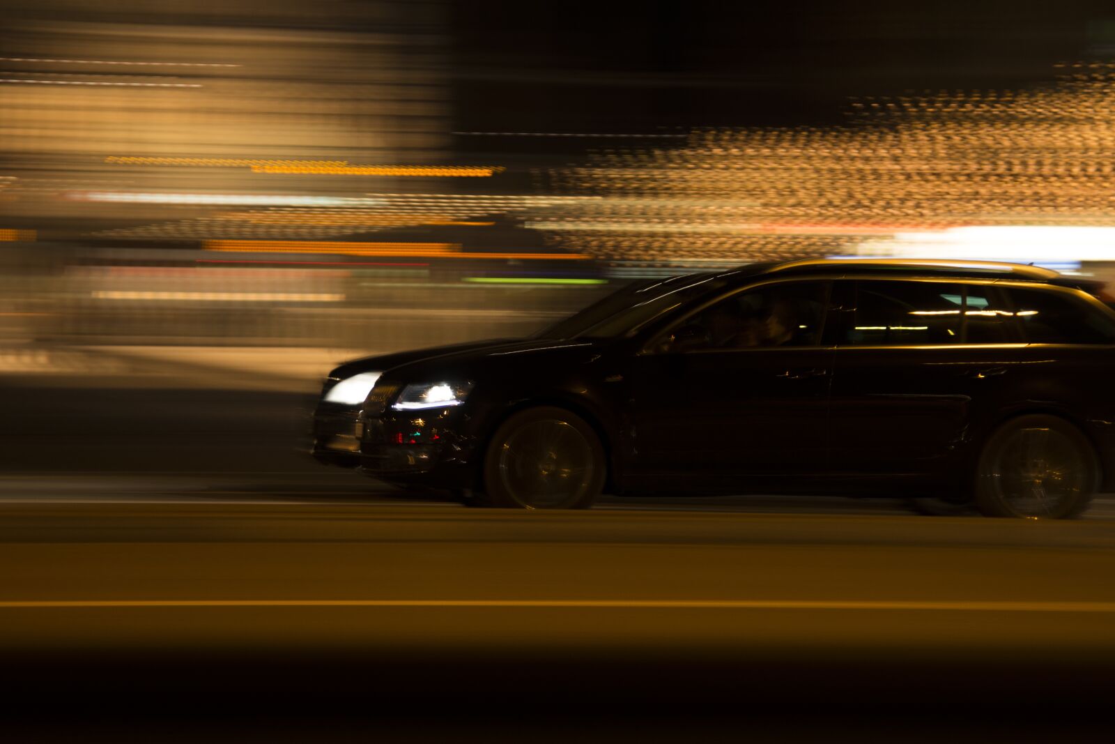 Nikon D7100 sample photo. Blurry, night, lights photography