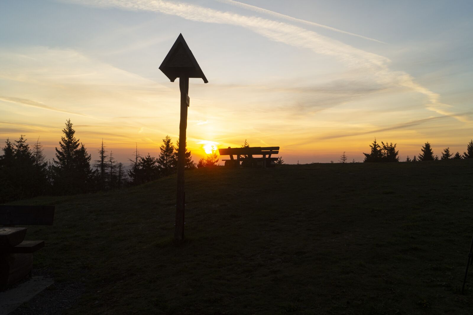 Sony DT 18-55mm F3.5-5.6 SAM II sample photo. Sunrise, landscape, mountains photography