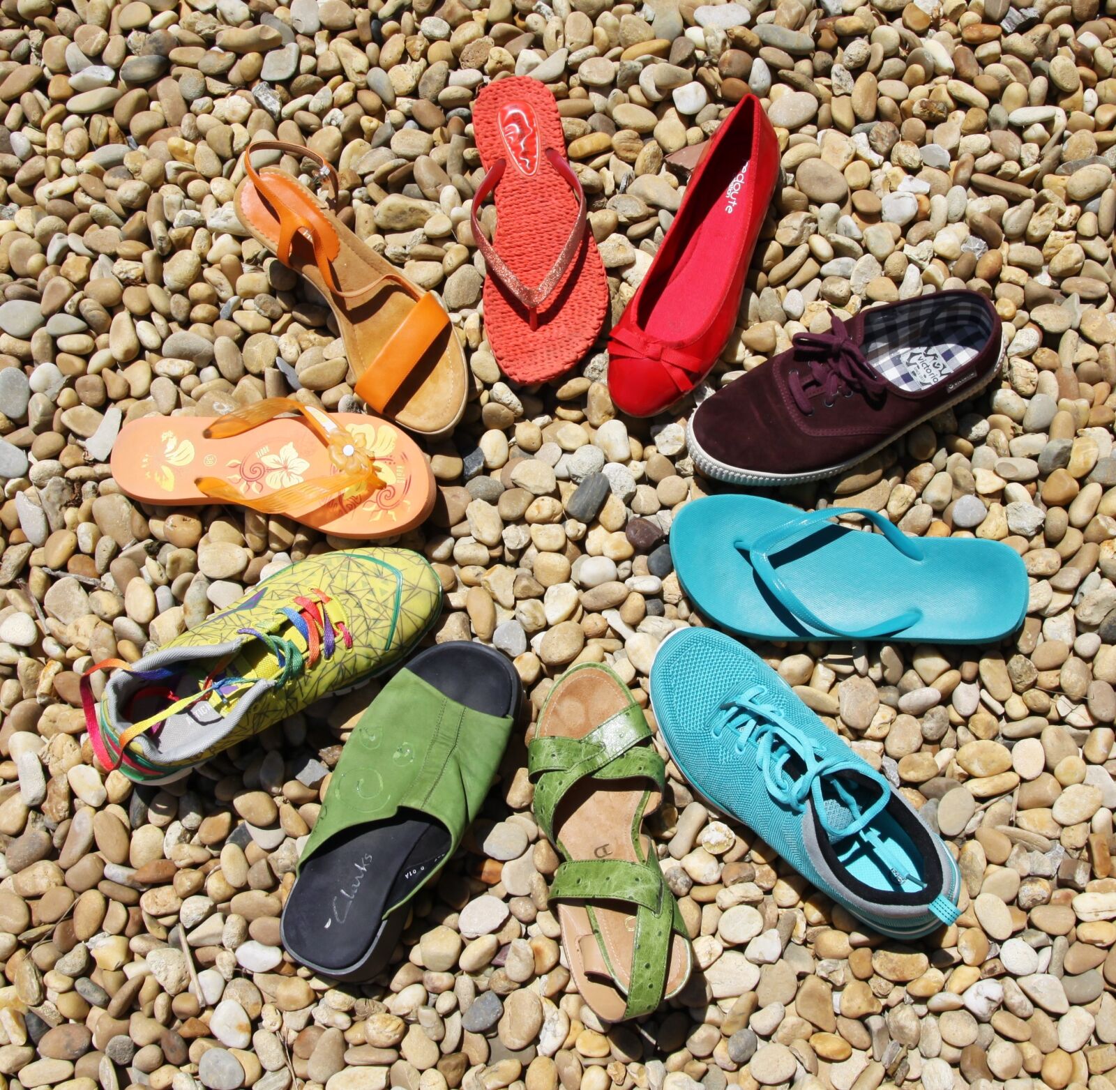 Canon EOS 50D sample photo. Shoes, colorful, stones photography