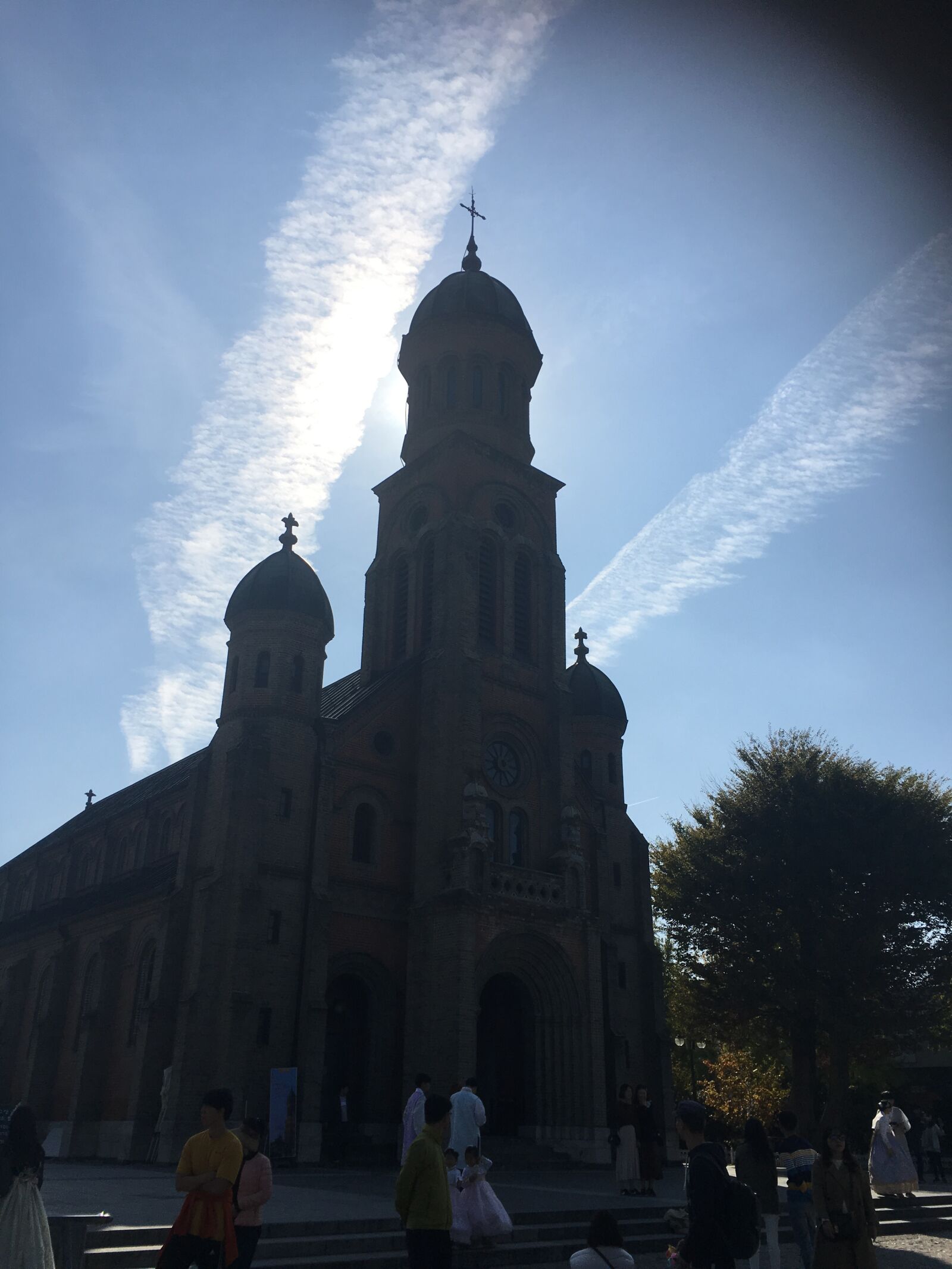 iPhone 6s back camera 4.15mm f/2.2 sample photo. Cathedral, shadow, sky photography