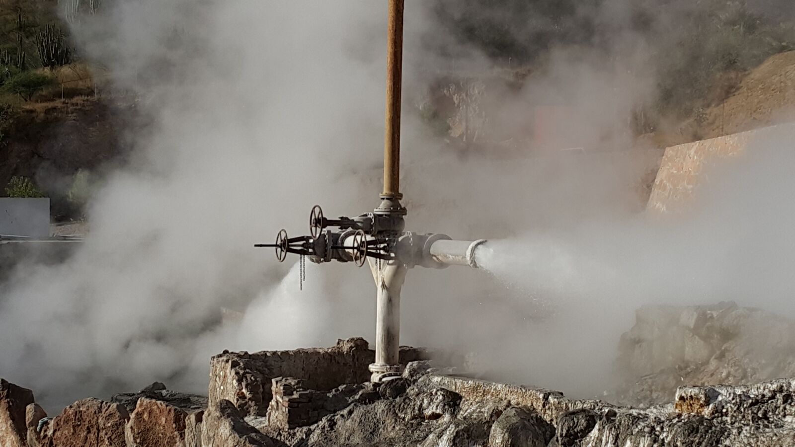Samsung Galaxy Note4 sample photo. Energy, geyser, steam photography