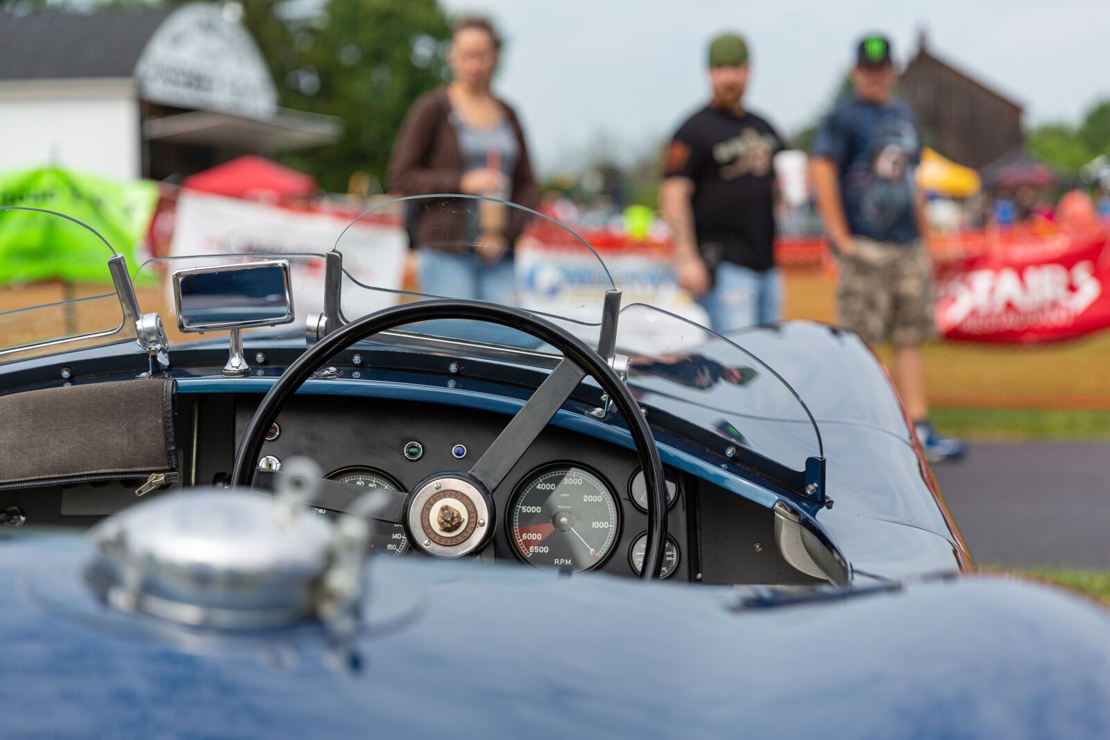 Canon EF 24-70mm F2.8L II USM sample photo. Car, dashboard, classic photography