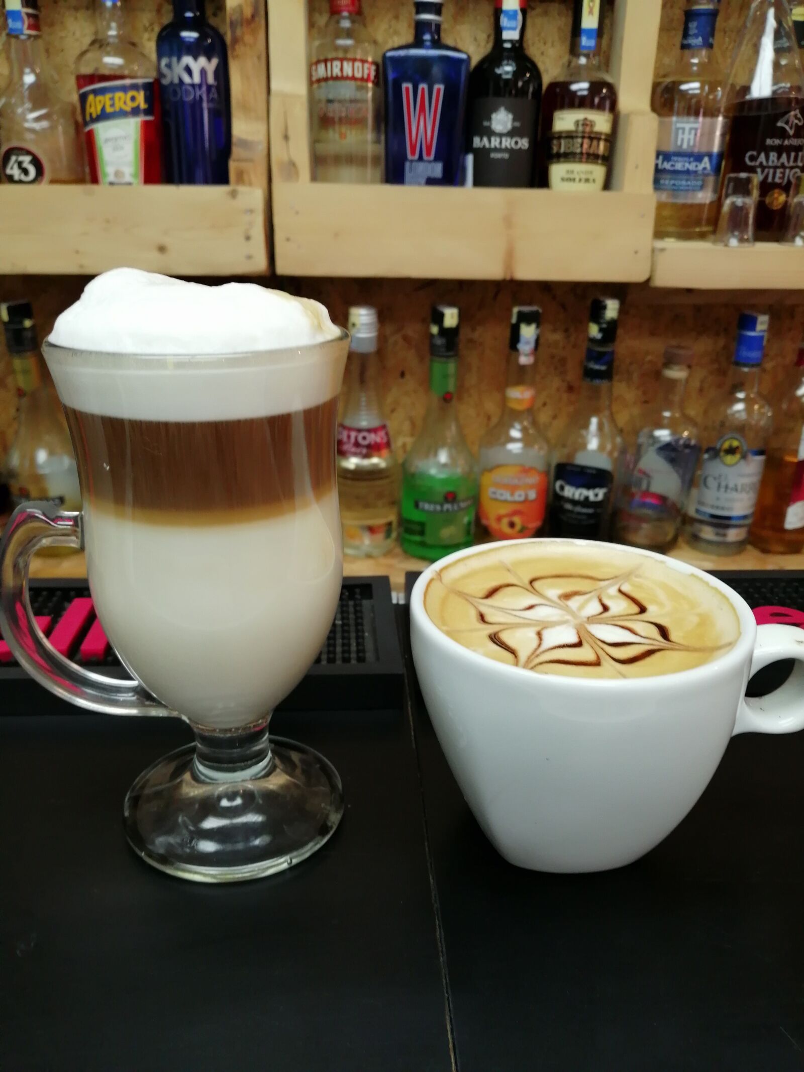 HUAWEI POT-LX3 sample photo. Barista, coffee, latte photography
