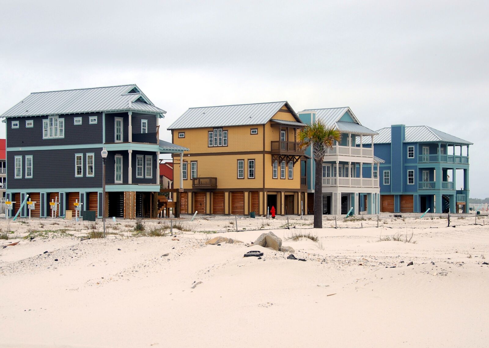 Nikon D200 sample photo. Beach homes, construction, industry photography